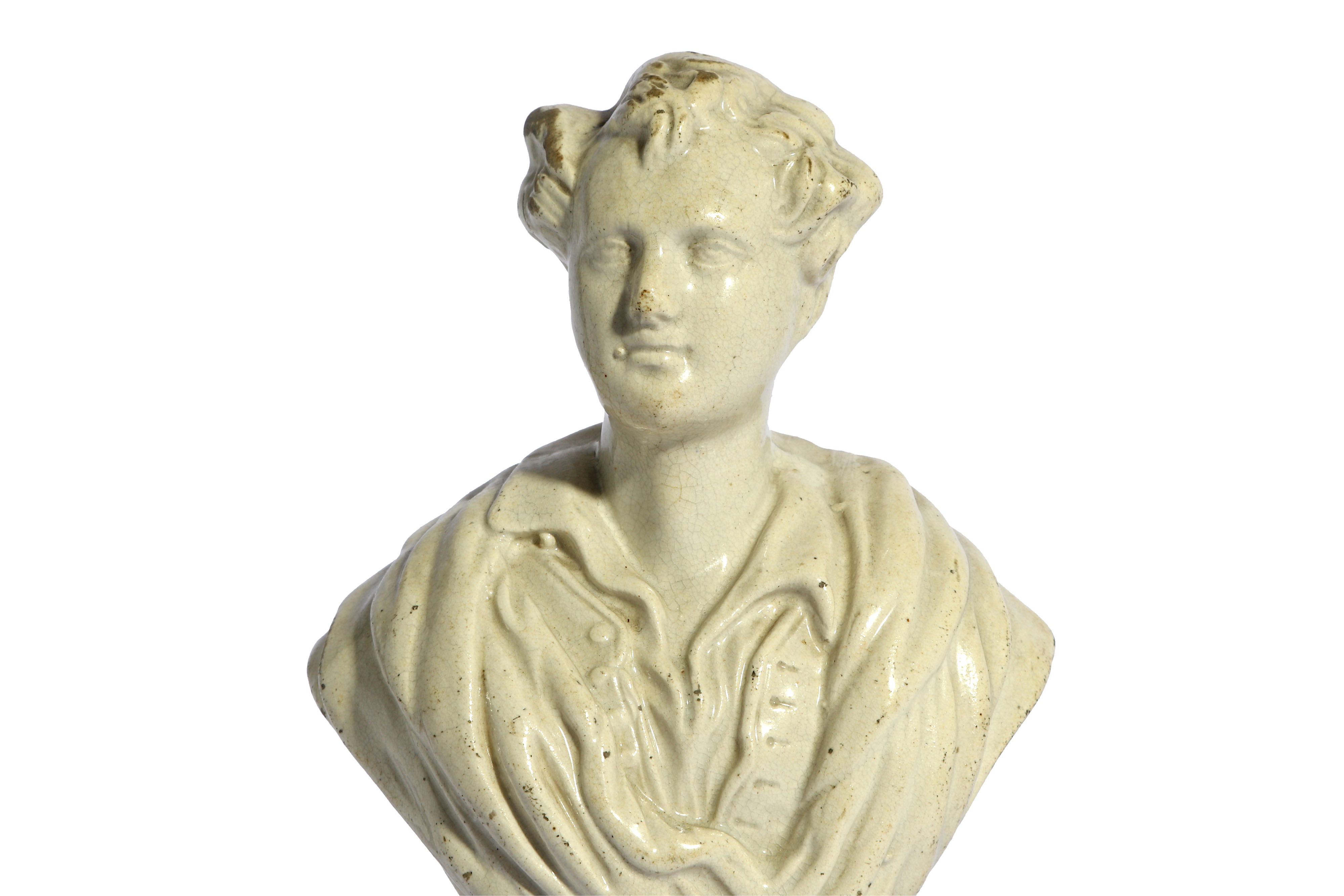 AN EARLY STAFFORDSHIRE WHITE GLAZED POTTERY BUST OF LORD BYRON - Image 5 of 6