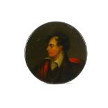 A CIRCULAR PAPIER-MÂCHÉ SNUFF BOX WITH THE PORTRAIT OF LORD BYRON