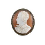 A CARVED SHELL CAMEO BROOCH OF LORD BYRON