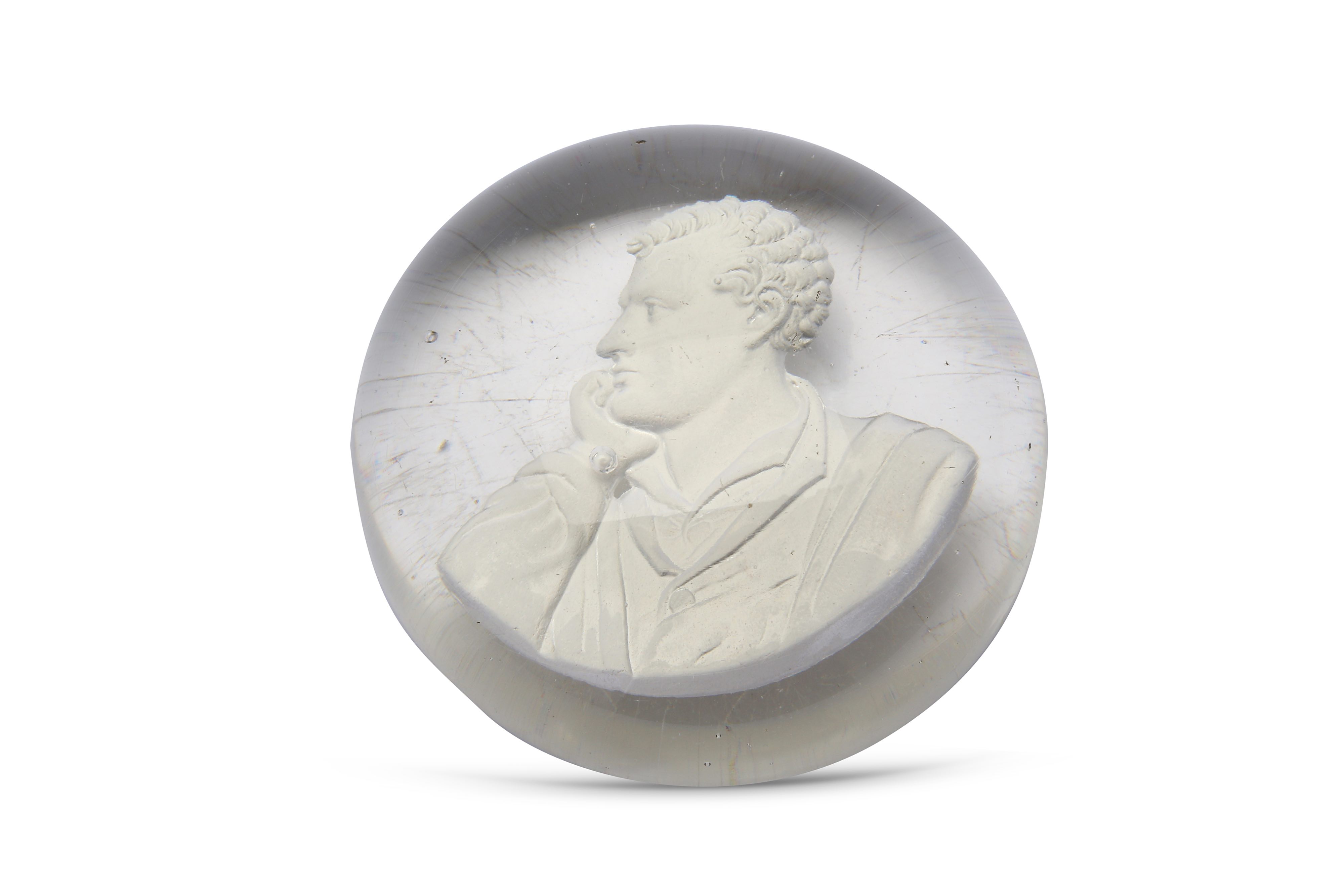 A LARGE PAPERWEIGHT WITH BUST OF LORD BYRON - Image 4 of 4