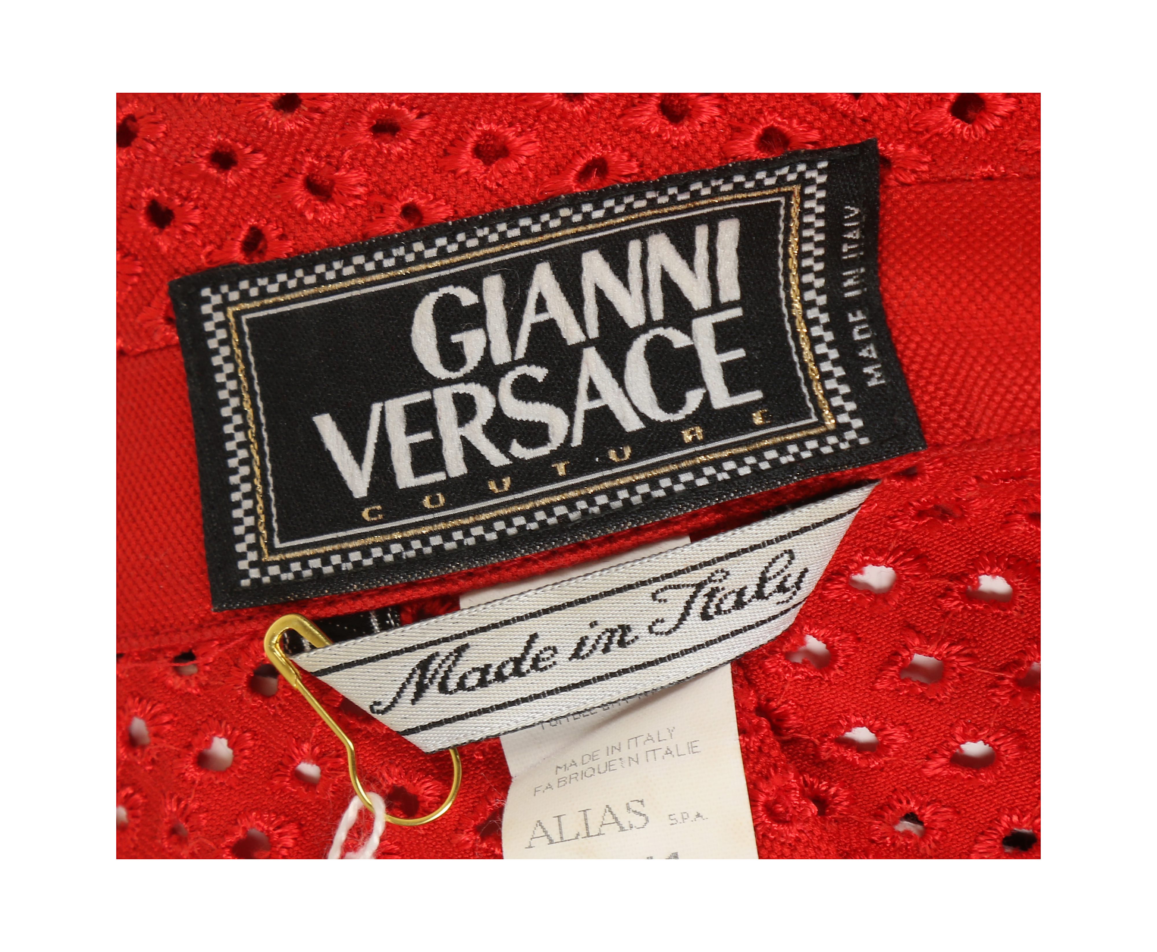 Gianni Versace Red Broderie Anglaise Jacket - size 38 - Image 4 of 5