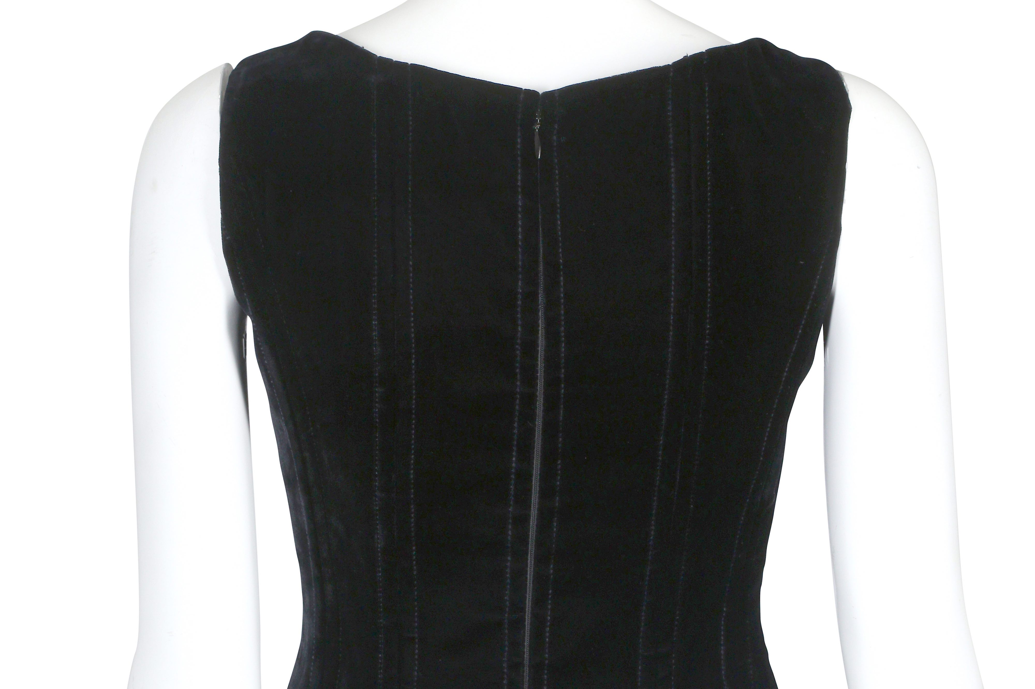Chanel Black Velvet and Chiffon Fitted Dress - size 38 - Image 3 of 5