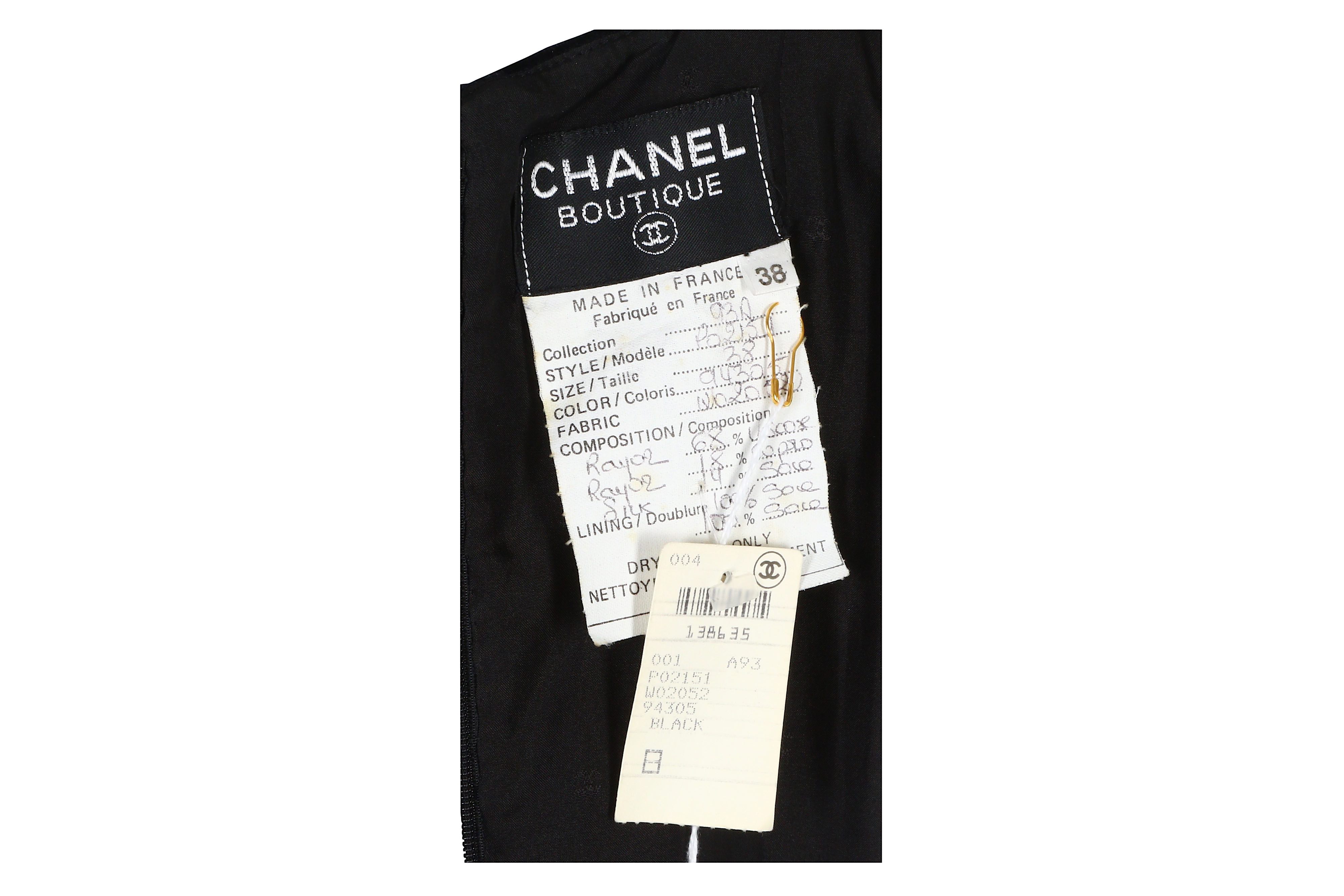 Chanel Black Velvet and Chiffon Fitted Dress - size 38 - Image 5 of 5