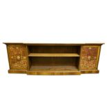 A FINE 19TH CENTURY ENGLISH WALNUT, CUT BRASS, ORMOLU AND MARBLE TOPPED LOW BOOKCASE / CABINET of