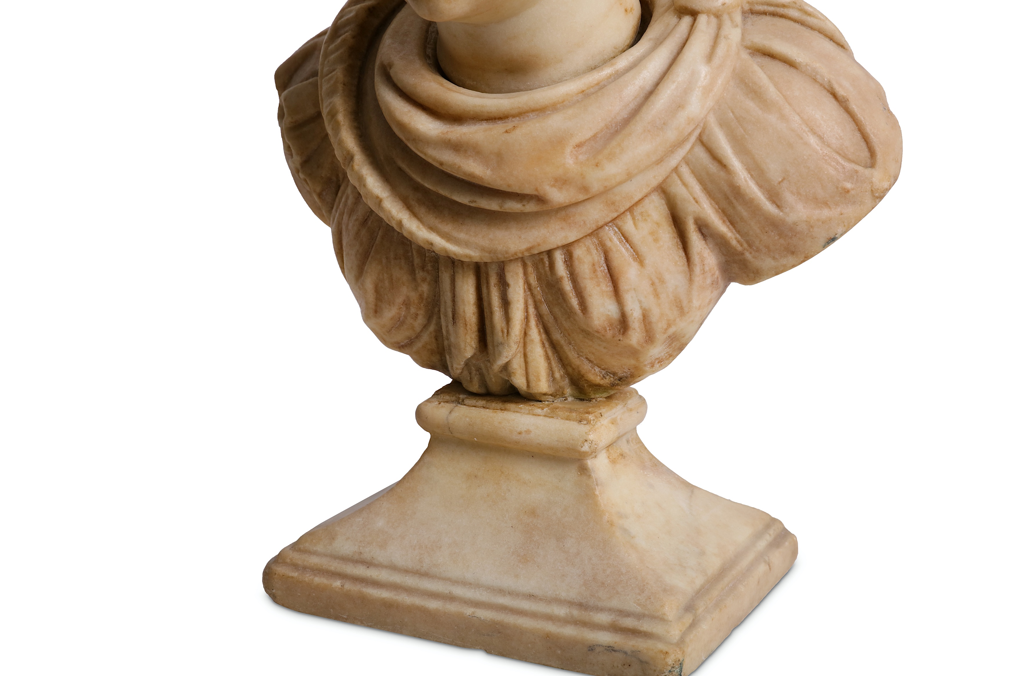 AN 18TH CENTURY ITALIAN MARBLE BUST OF A NOBLEWOMAN depicting in the ancient style, her drapery - Image 9 of 9