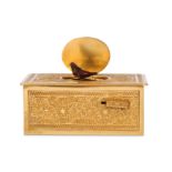 A 20TH CENTURY GILT METAL SINGING BIRD BOX 'OISEAU CHANTEUR'  the rectangular box decorated with