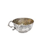 A Catherine II Russian late 18th century 84 Zolotnik (875 standard) silver vodka cup (Charka),