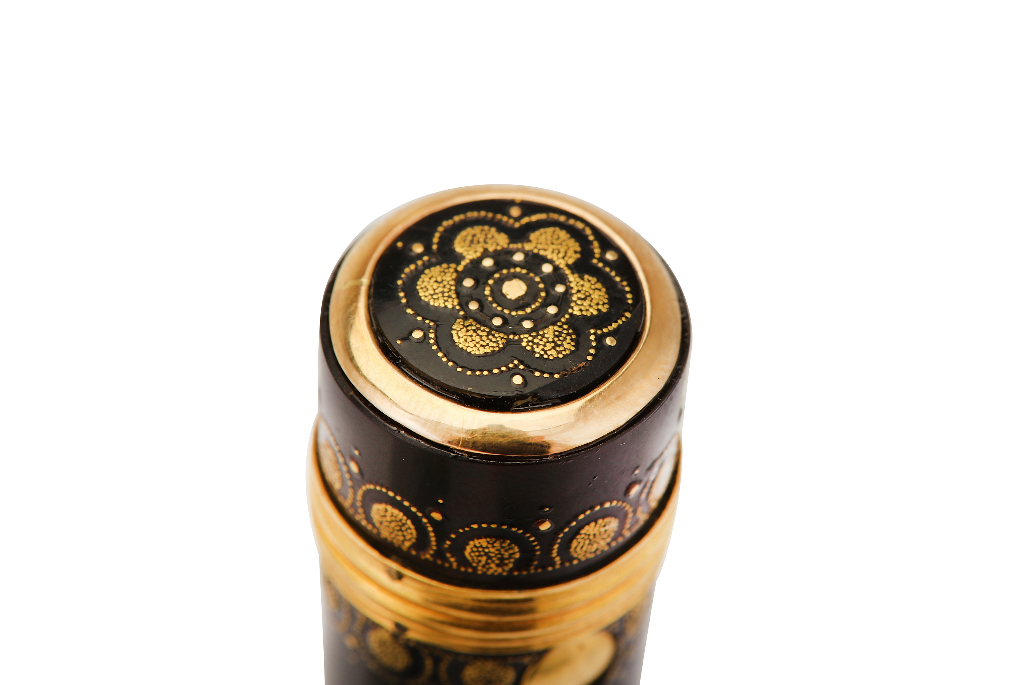 A mid to late 18th century French tortoiseshell and gold pique needle / sealing wax case, circa - Image 3 of 3