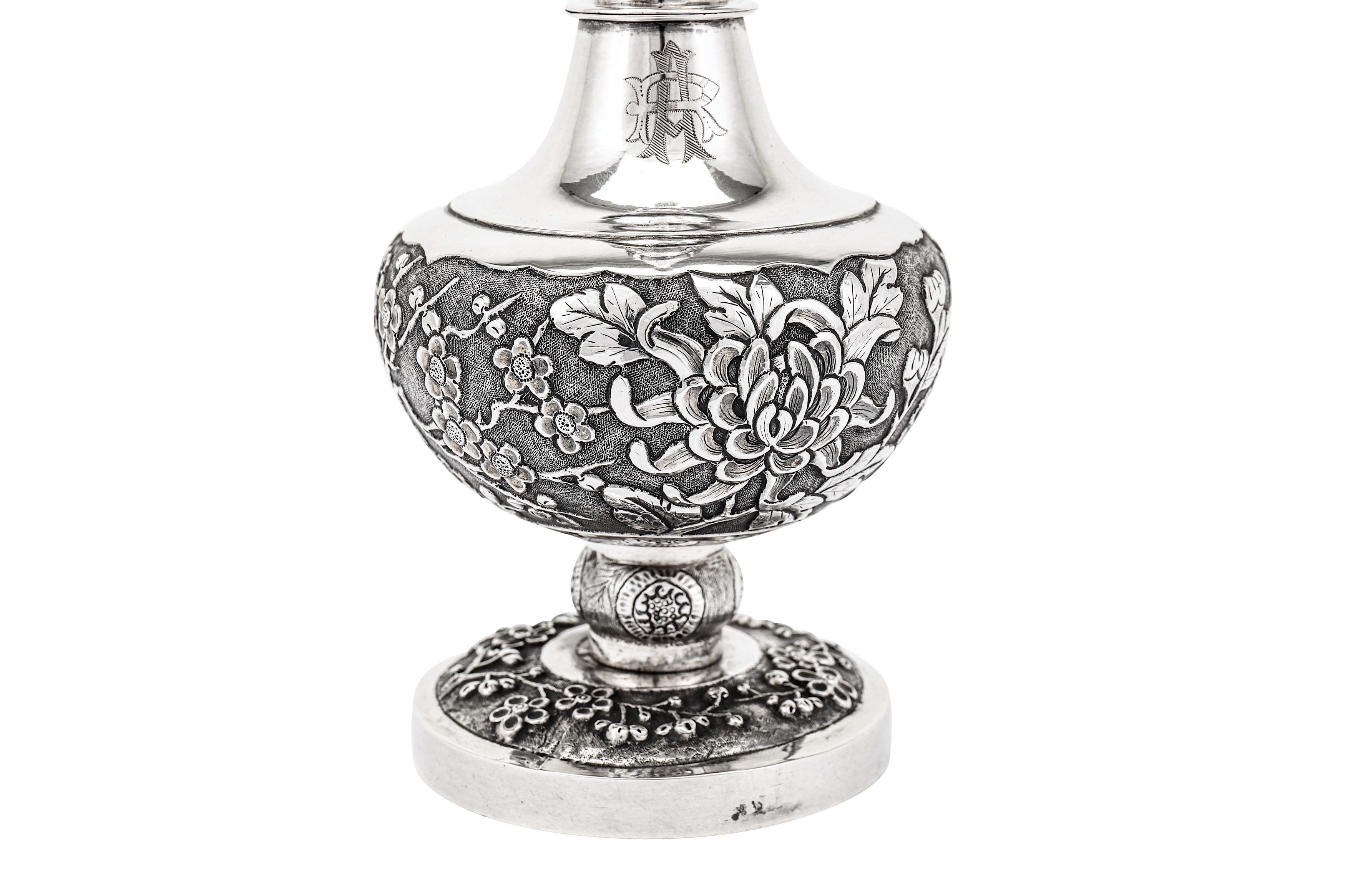 A late 19th century / early 20th century Chinese export silver rose water sprinkler, Canton circa - Image 2 of 6