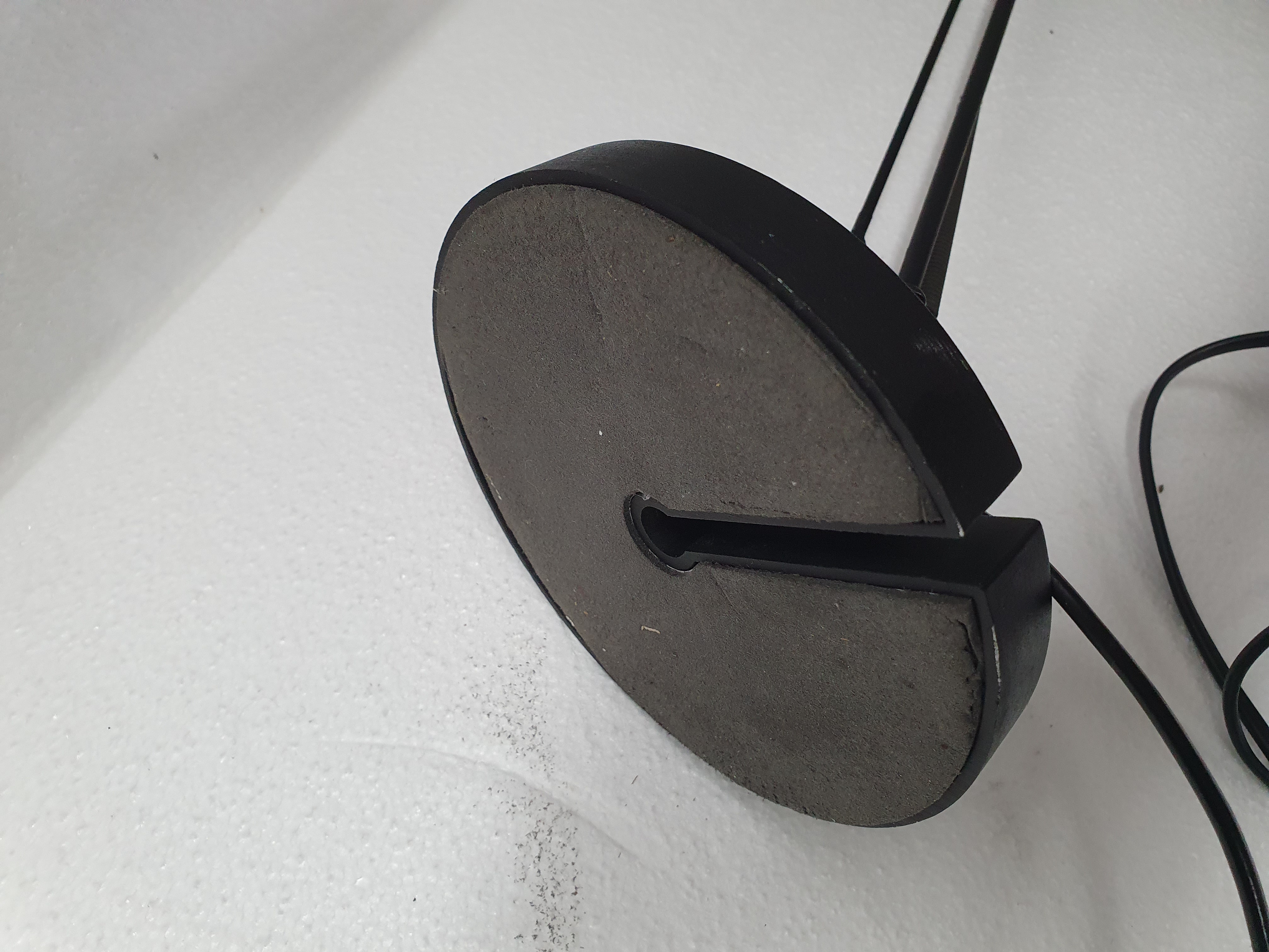 Paolo Rizzato for Luce Plan, a Bernice adjustable desk lamp,model D12, black painted aluminium, on a - Image 6 of 6