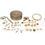 A collection of costume jewellery