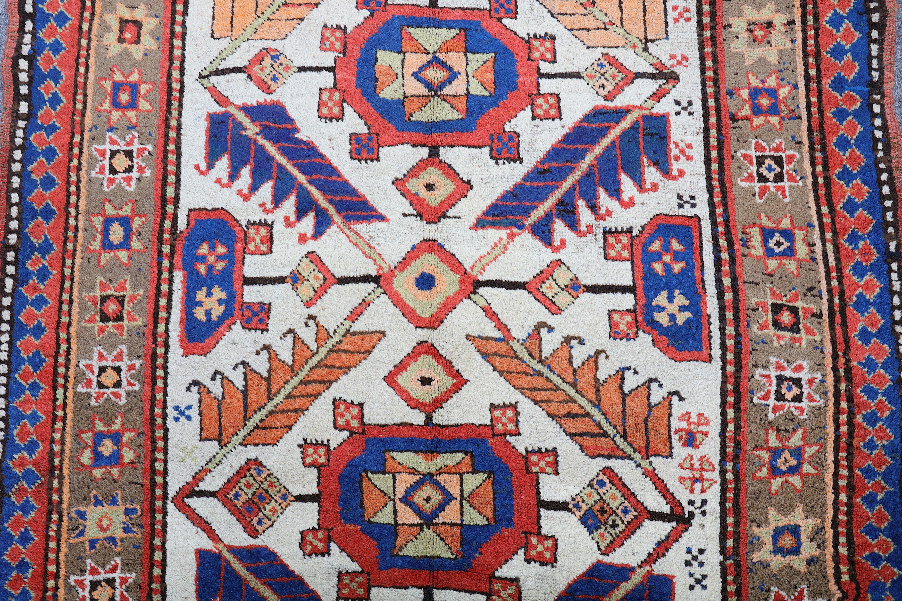 AN ANTIQUE KURDISH LONG RUG - Image 3 of 7