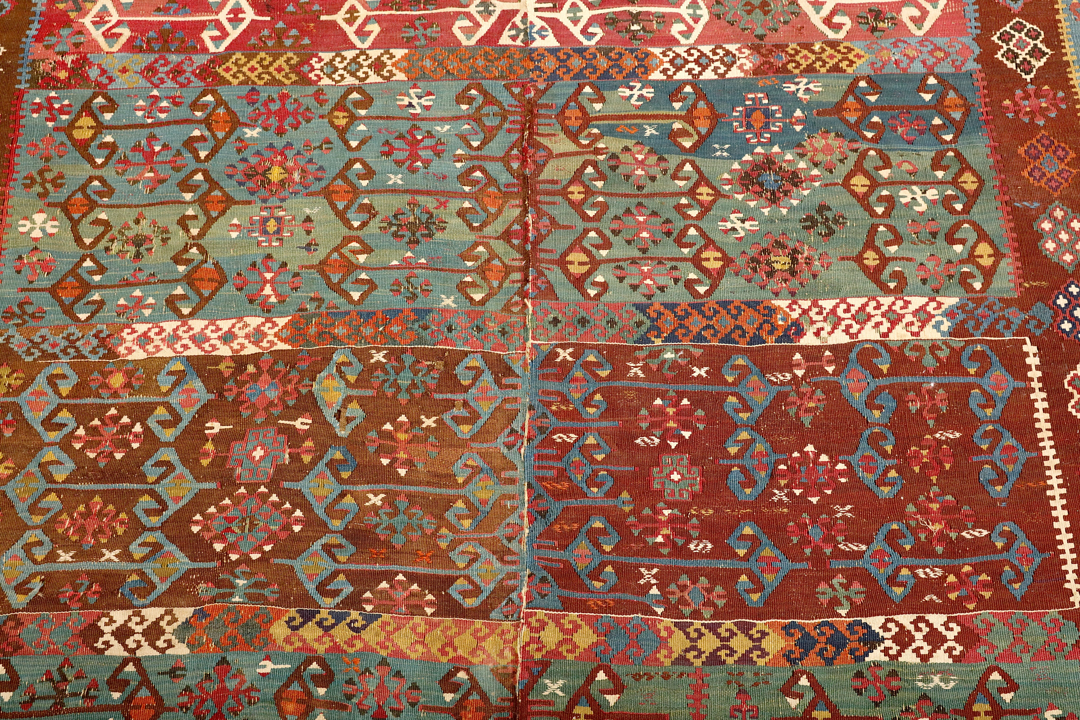 AN ANTIQUE EASTERN ANATOLIAN KILIM, TURKEY - Image 3 of 7