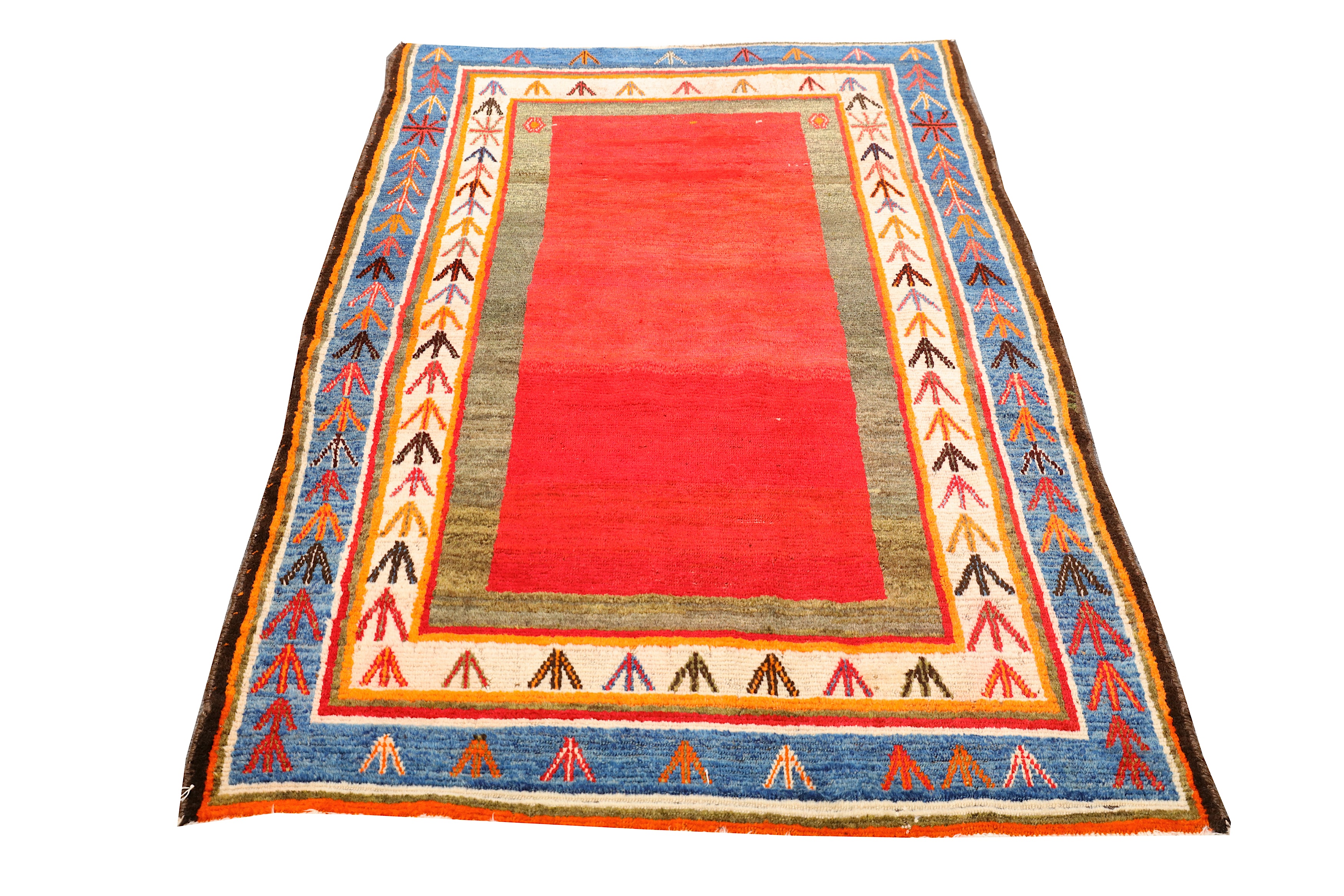 AN UNUSUAL GABBEH RUG, SOUTH-WEST PERSIA - Image 2 of 8