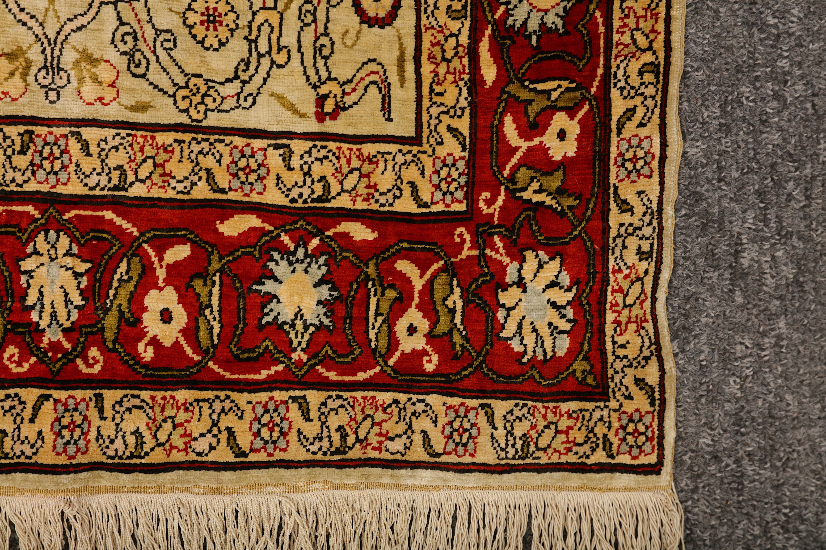 AN EXTREMELY FINE SILK & METAL THREAD HEREKE PRAYER RUG, TURKEY - Image 8 of 9