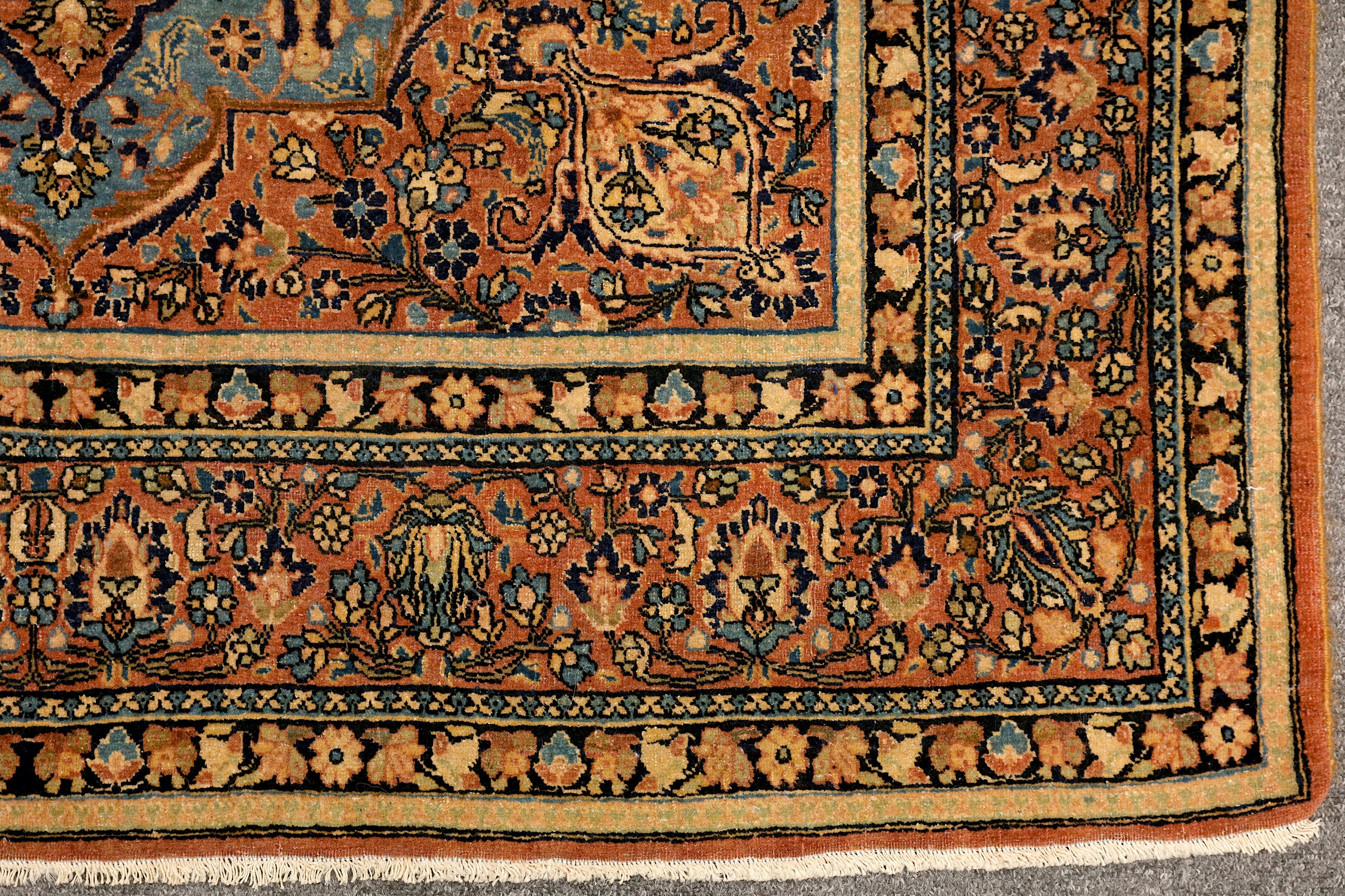 A VERY FINE ISFAHAN RUG, CENTRAL PERSIAN - Image 6 of 7