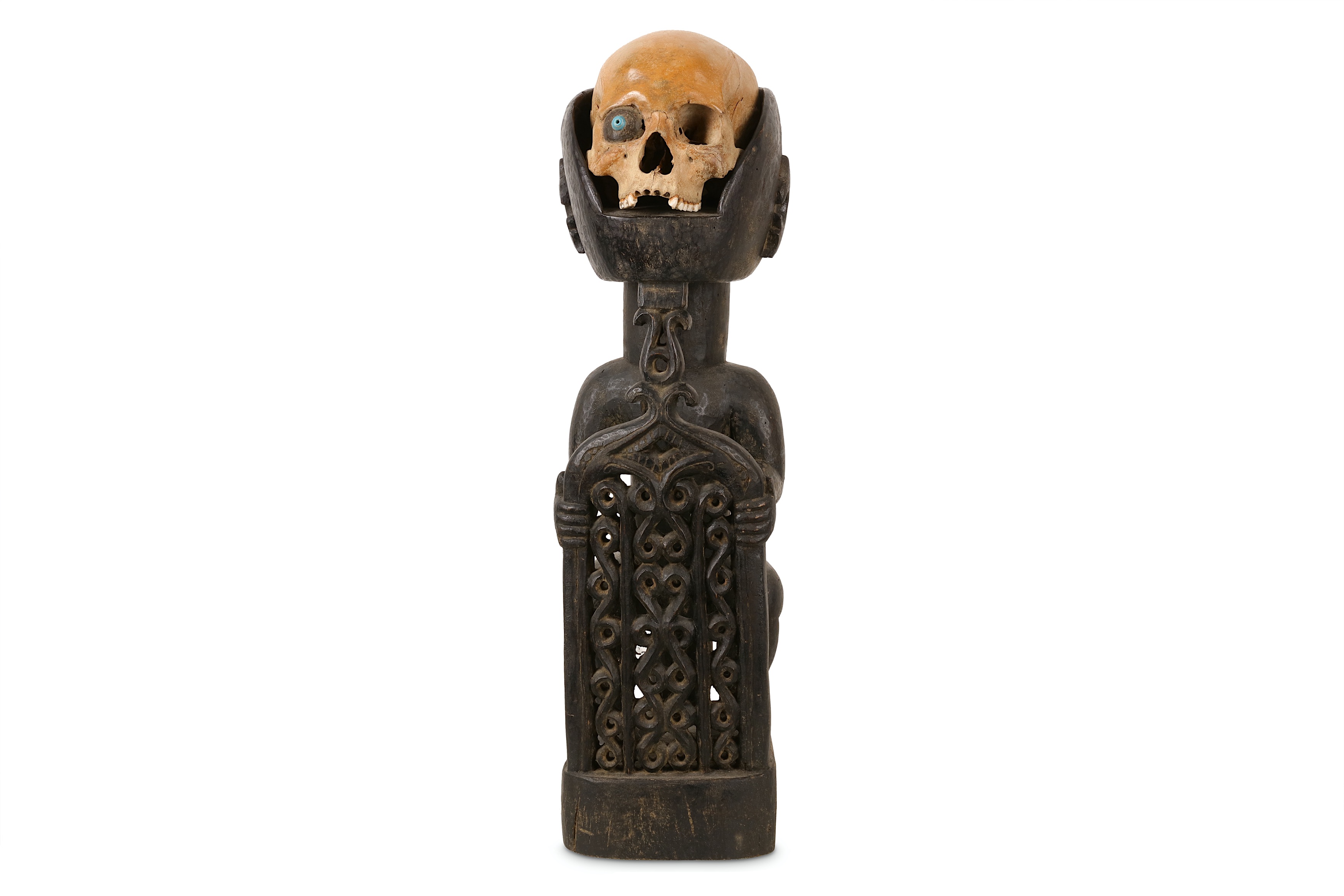 TRIBAL INTEREST: A DAYAK HUMAN SKULL TROPHY ON LATER STAND - Image 2 of 7
