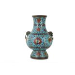 A CHINESE CLOISONNÉ ENAMEL VASE, HU.