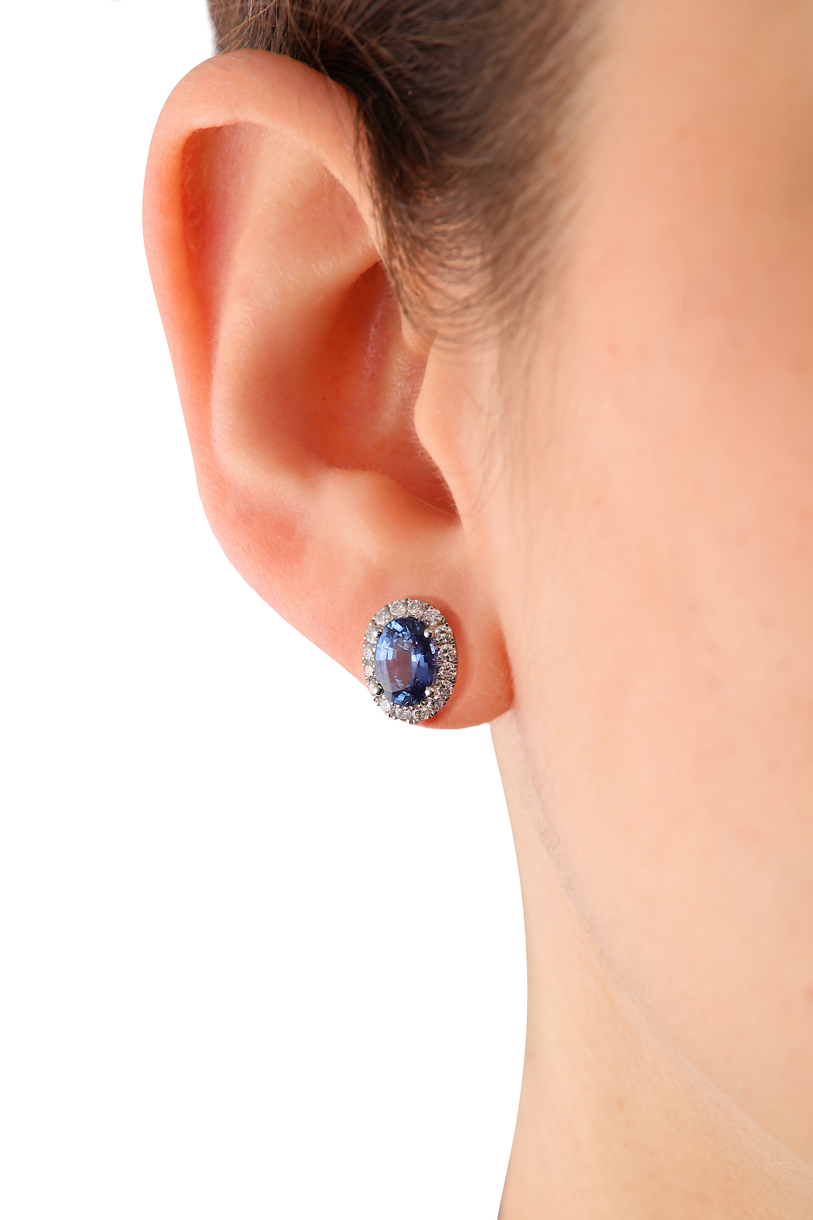 A pair of sapphire and diamond earstuds - Image 3 of 3