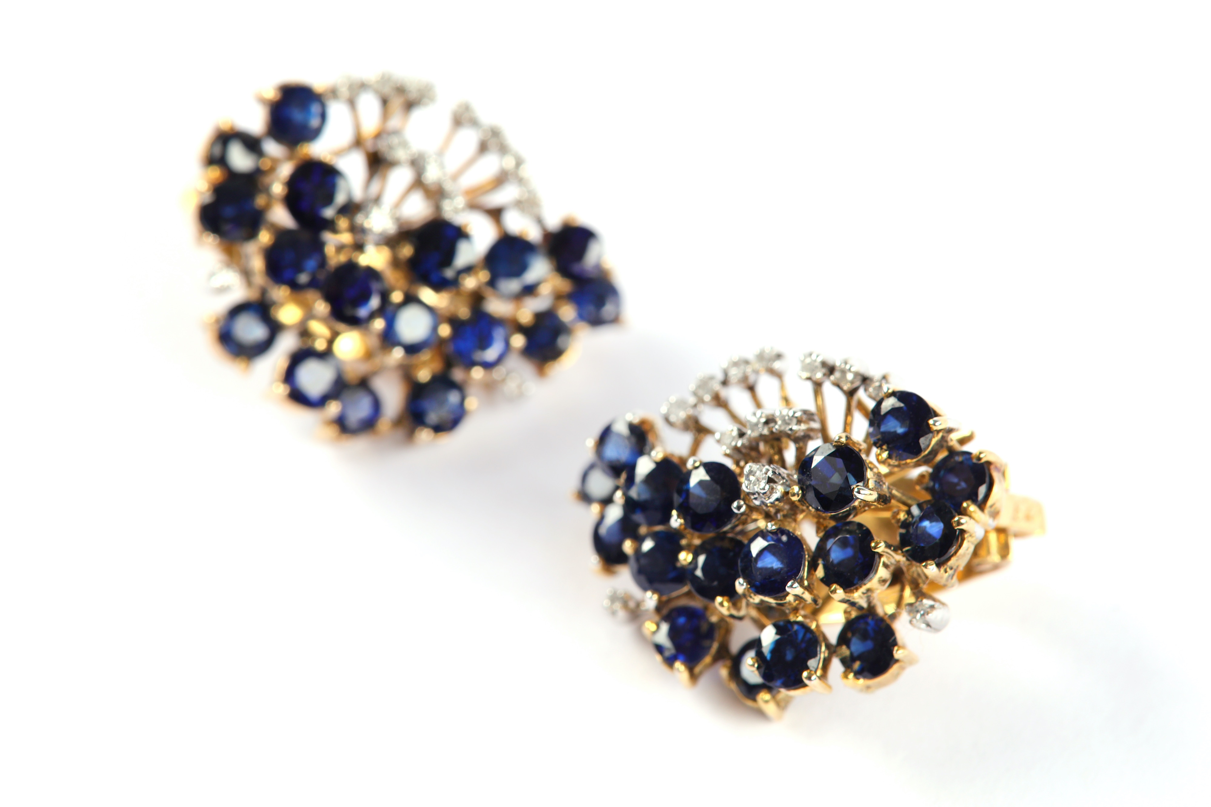 A pair of sapphire and diamond earrings - Image 3 of 4