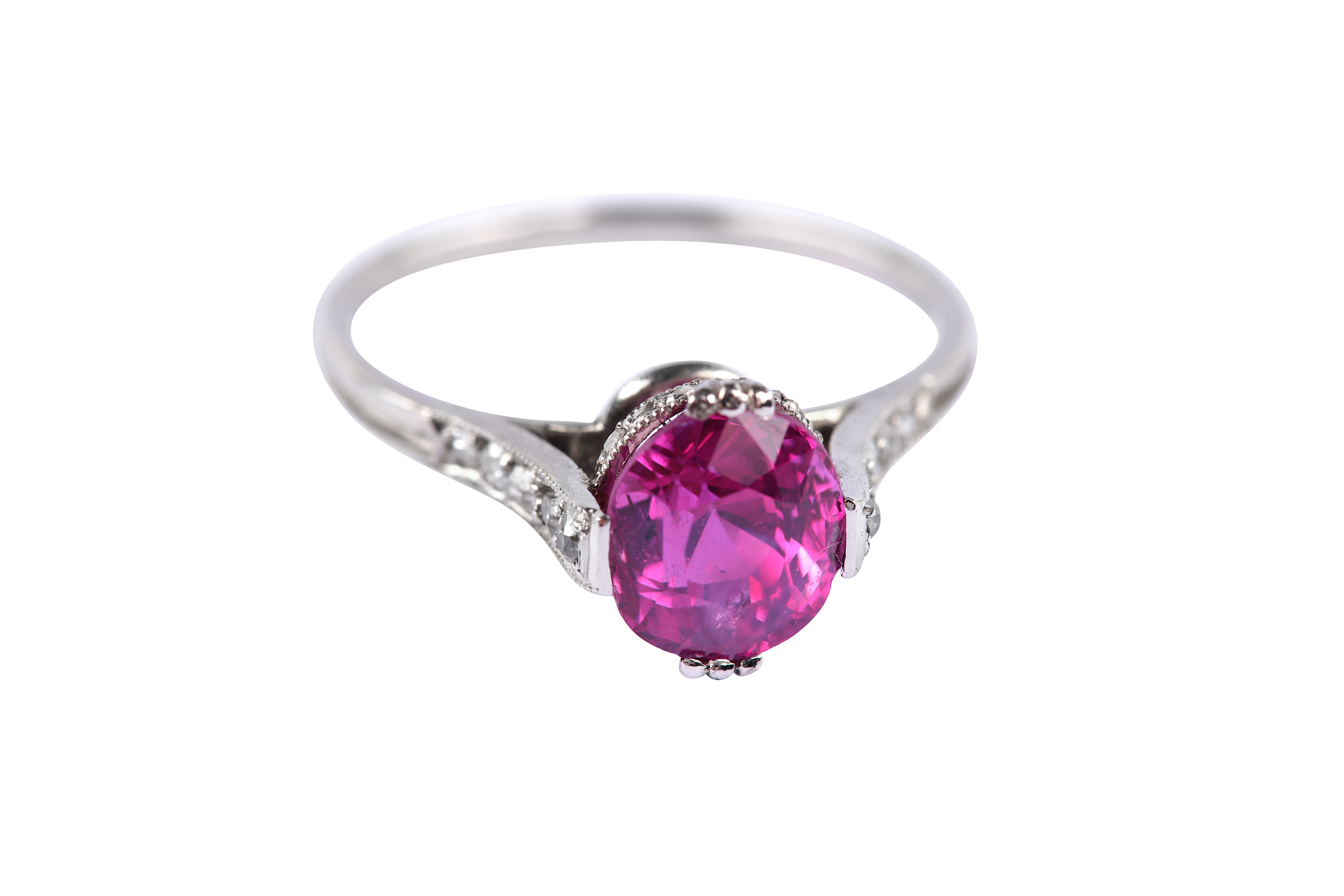 A ruby and diamond ring - Image 4 of 5