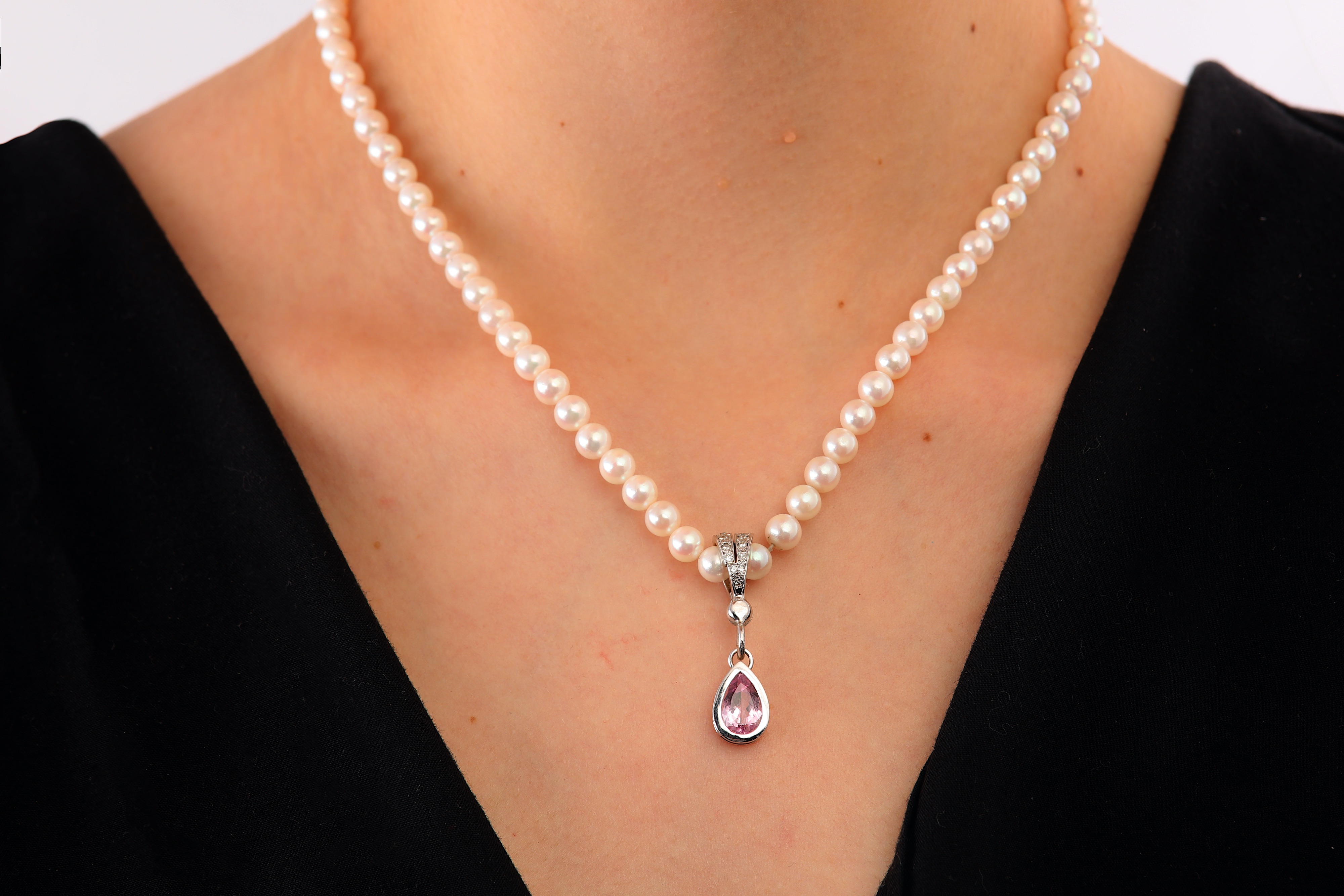 A cultured pearl, pink topaz and diamond pendent necklace - Image 2 of 2