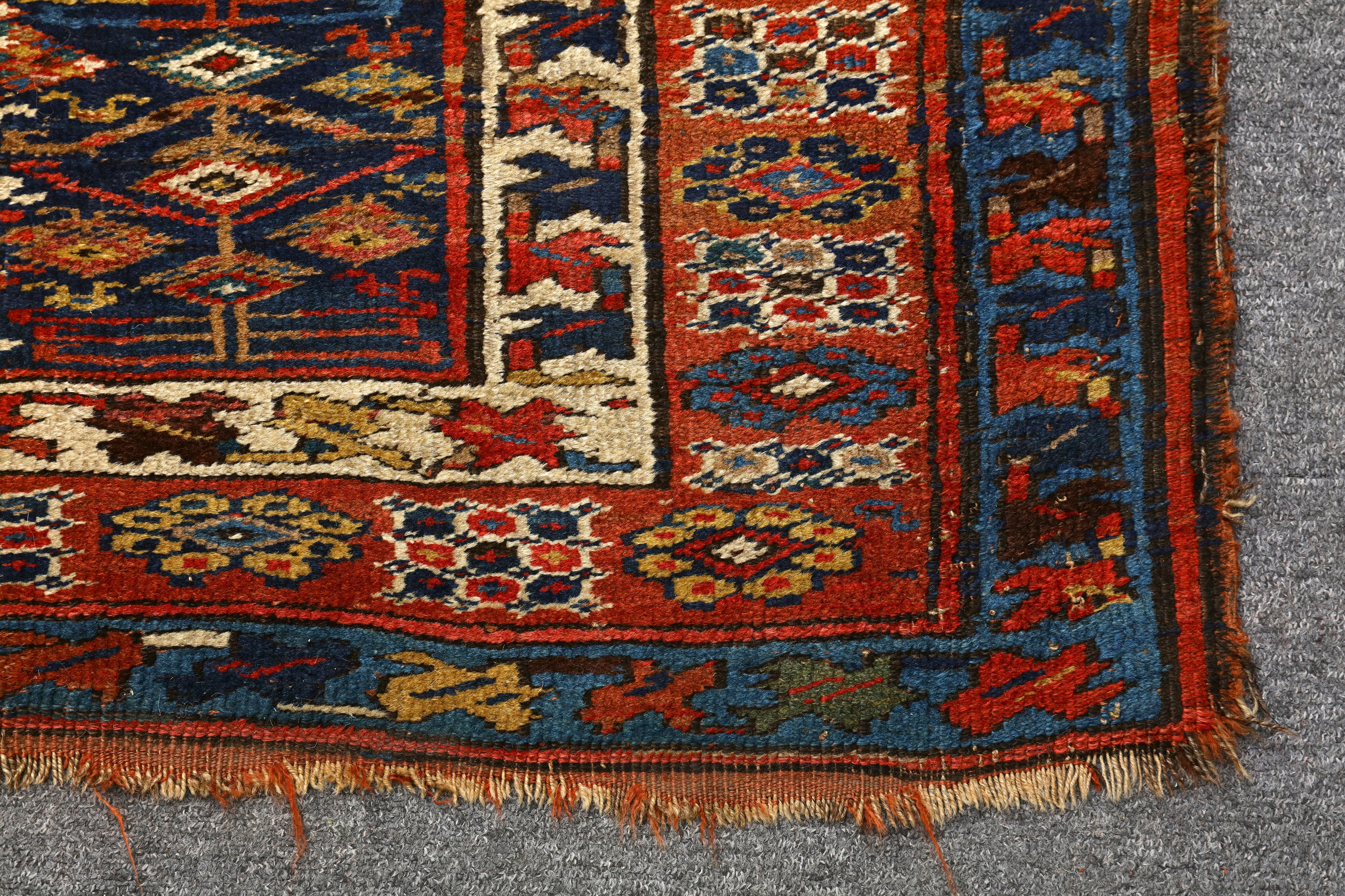 AN ANTIQUE NORTH-WEST PERSIAN RUNNER - Image 6 of 7