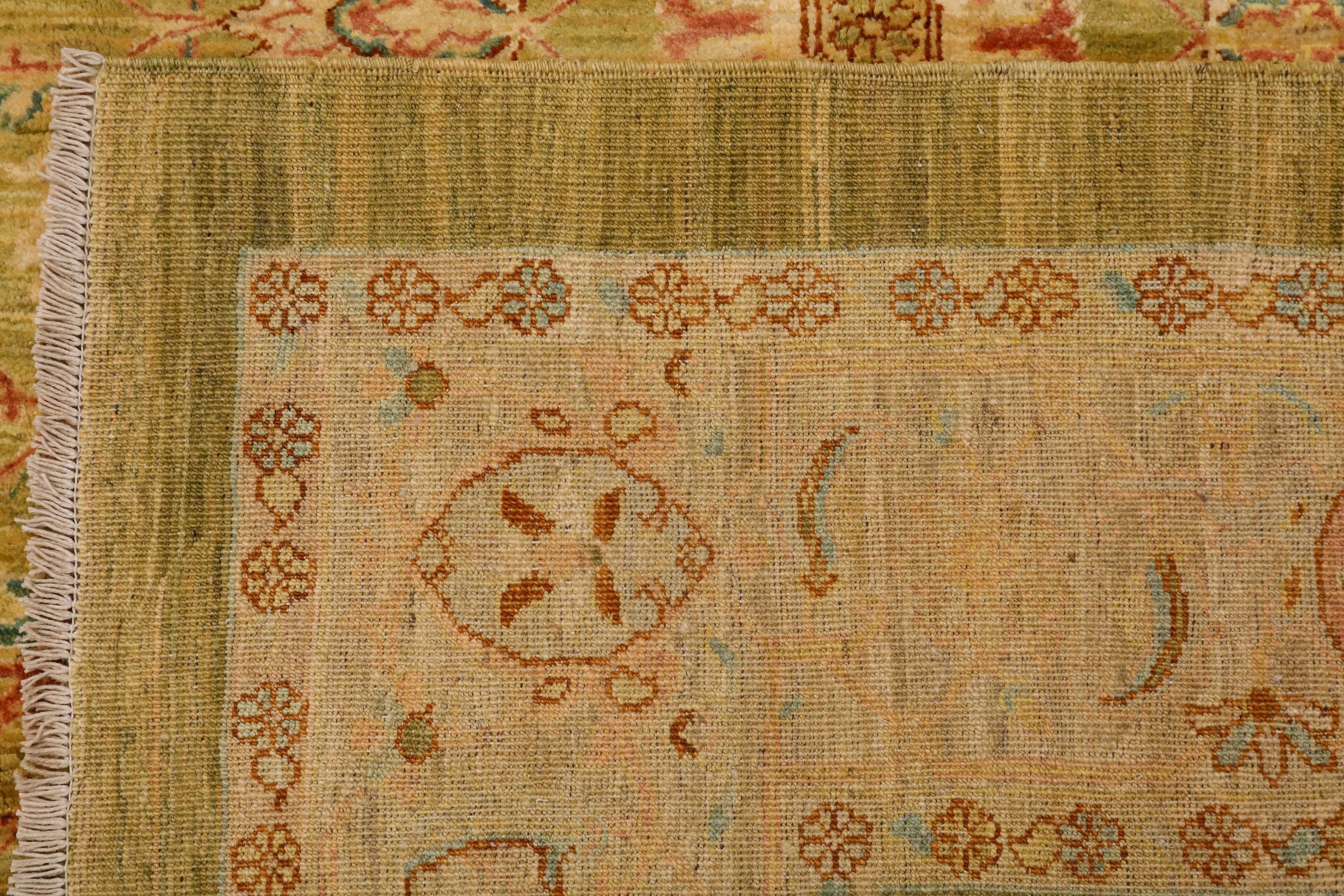 A FINE NORTH-WEST PERSAN CARPET OF ZIEGLER DESIGN - Image 7 of 7