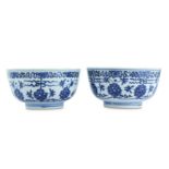 A PAIR OF CHINESE BLUE AND WHITE 'LOTUS' BOWLS.