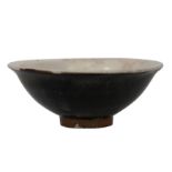 A CHINESE CERAMIC BOWL.