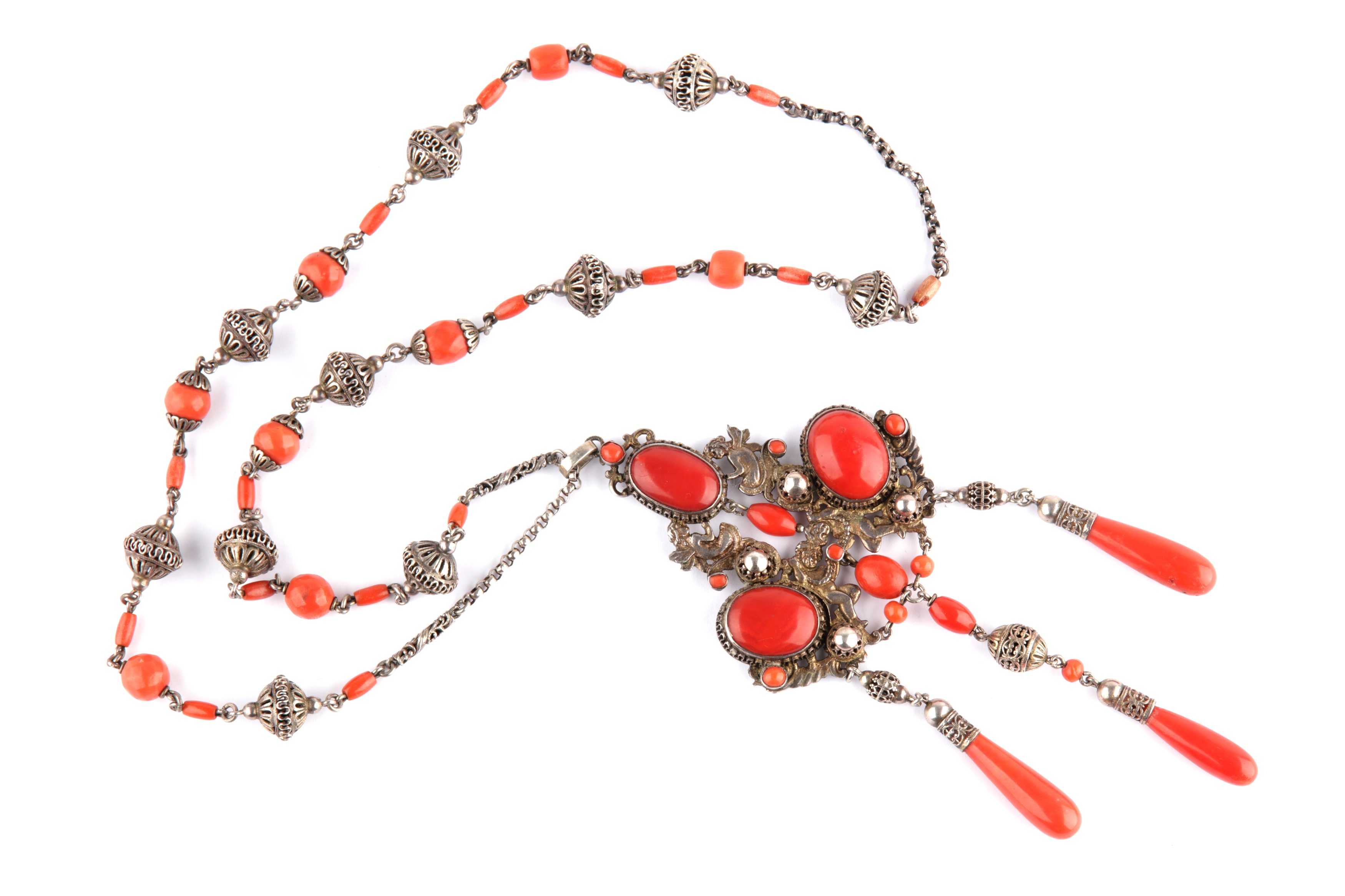 A coral pendant necklace