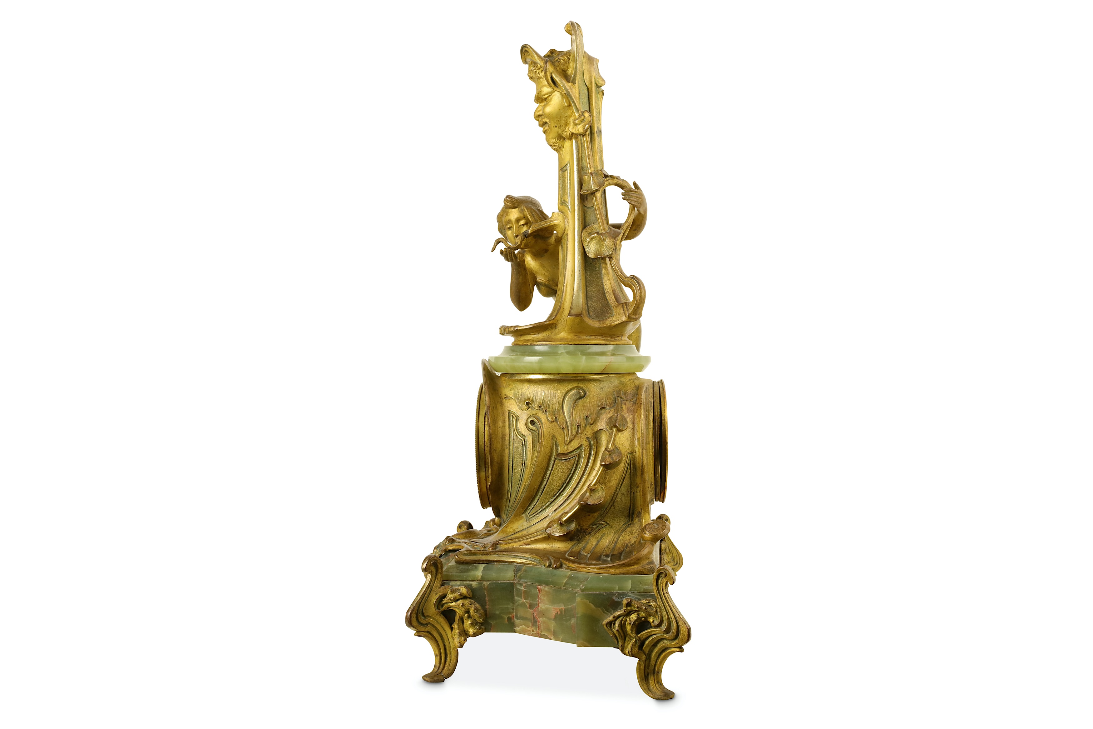 AN EARLY 20TH CENTURY ART NOUVEAU STYLE GILT BRONZE AND ONYX FIGURAL MANTEL CLOCK 'LA SOURCE' - Image 4 of 6