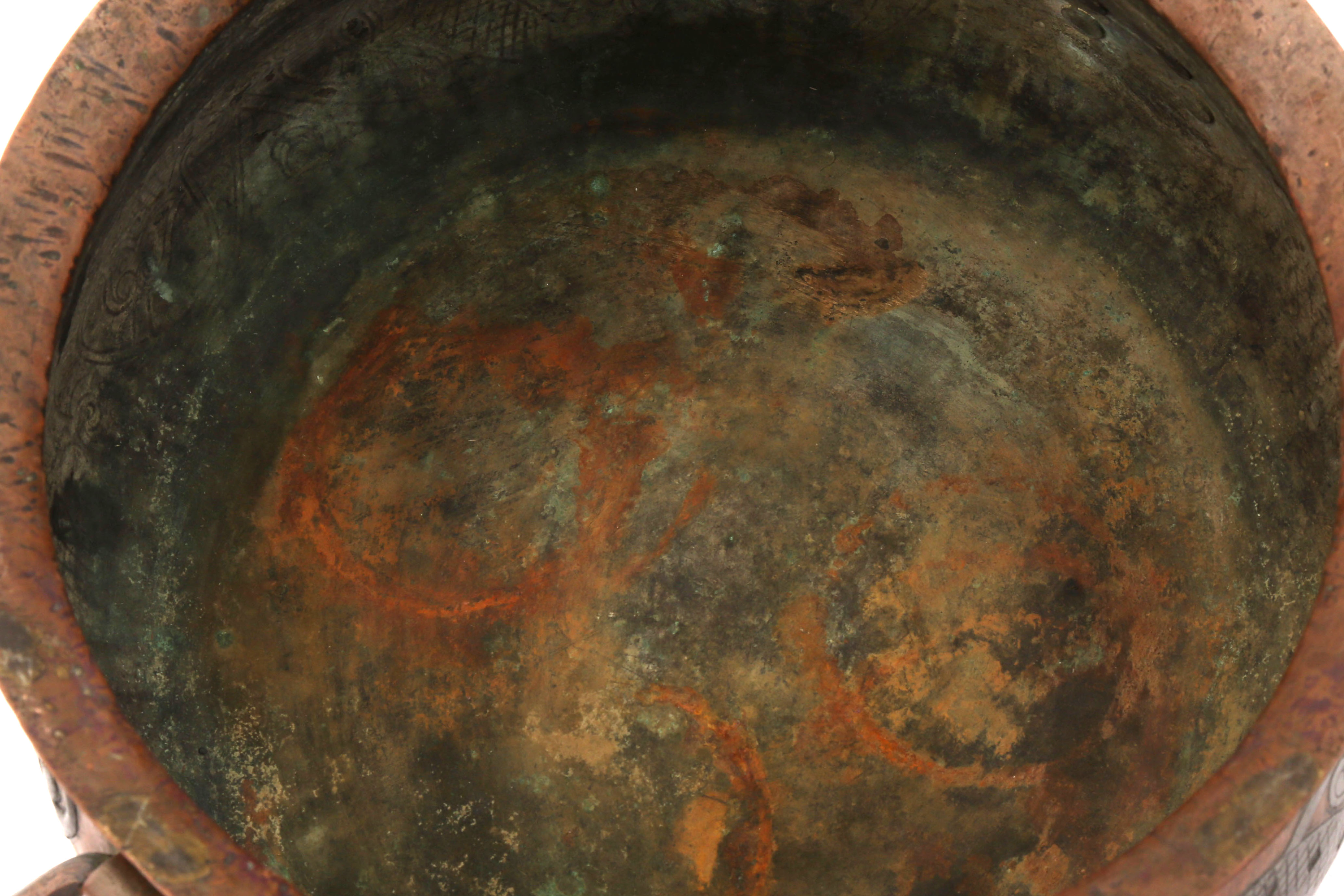 A NEAR PAIR OF ALGERIAN WHITE METAL-OVERLAID COPPER BASINS - Image 9 of 9