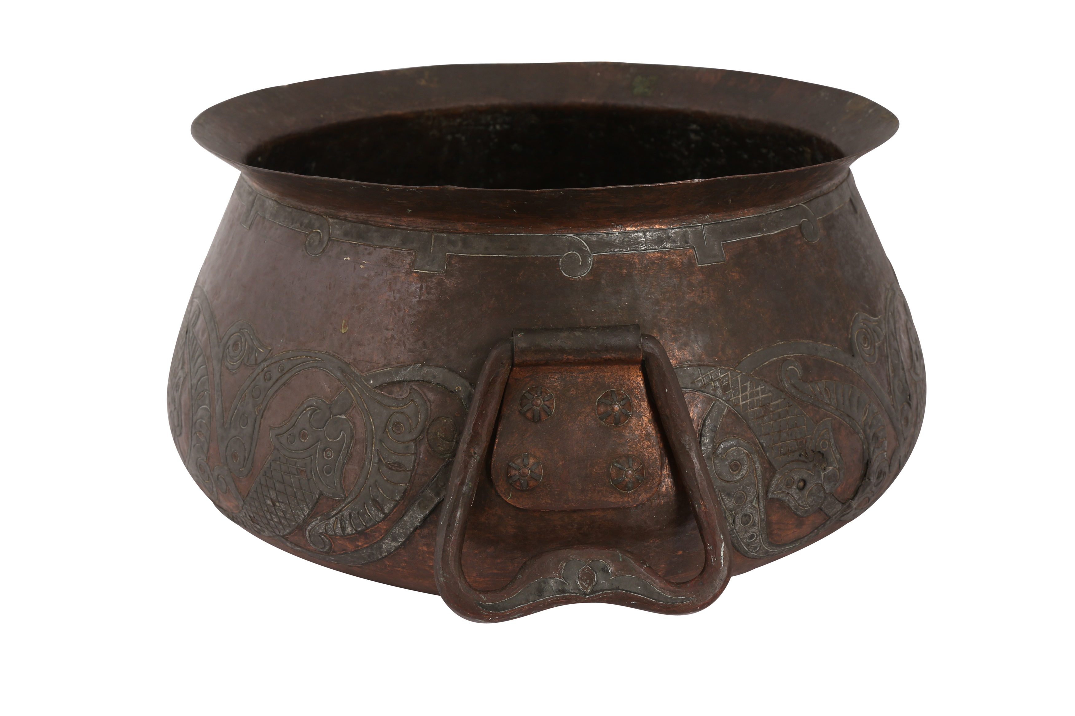 A NEAR PAIR OF ALGERIAN WHITE METAL-OVERLAID COPPER BASINS - Image 2 of 9