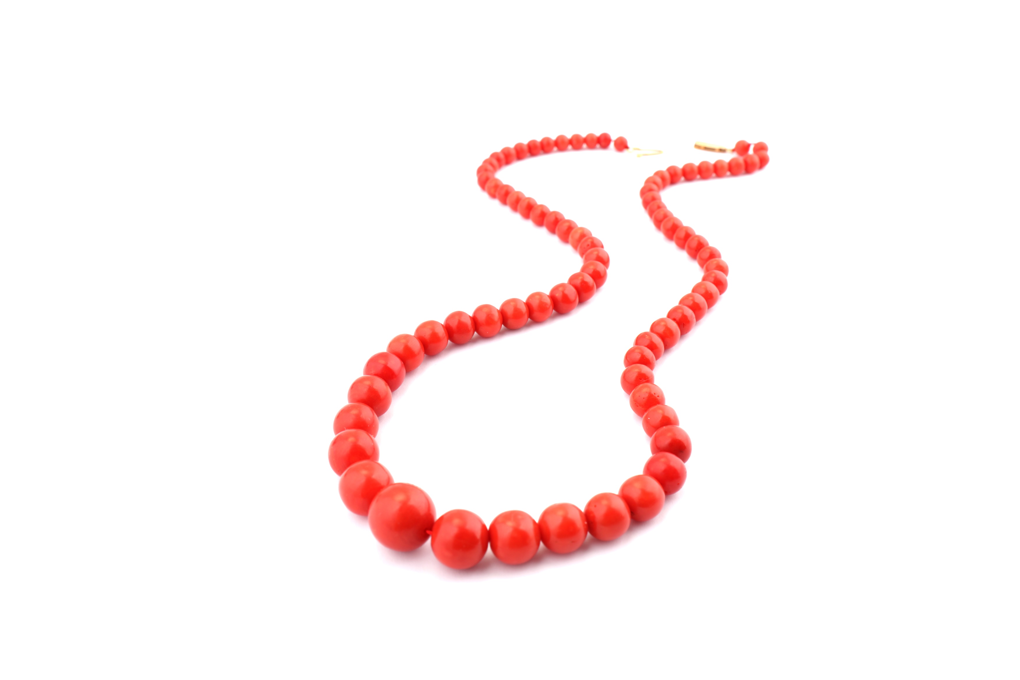 λ Two coral bead necklaces - Image 2 of 6