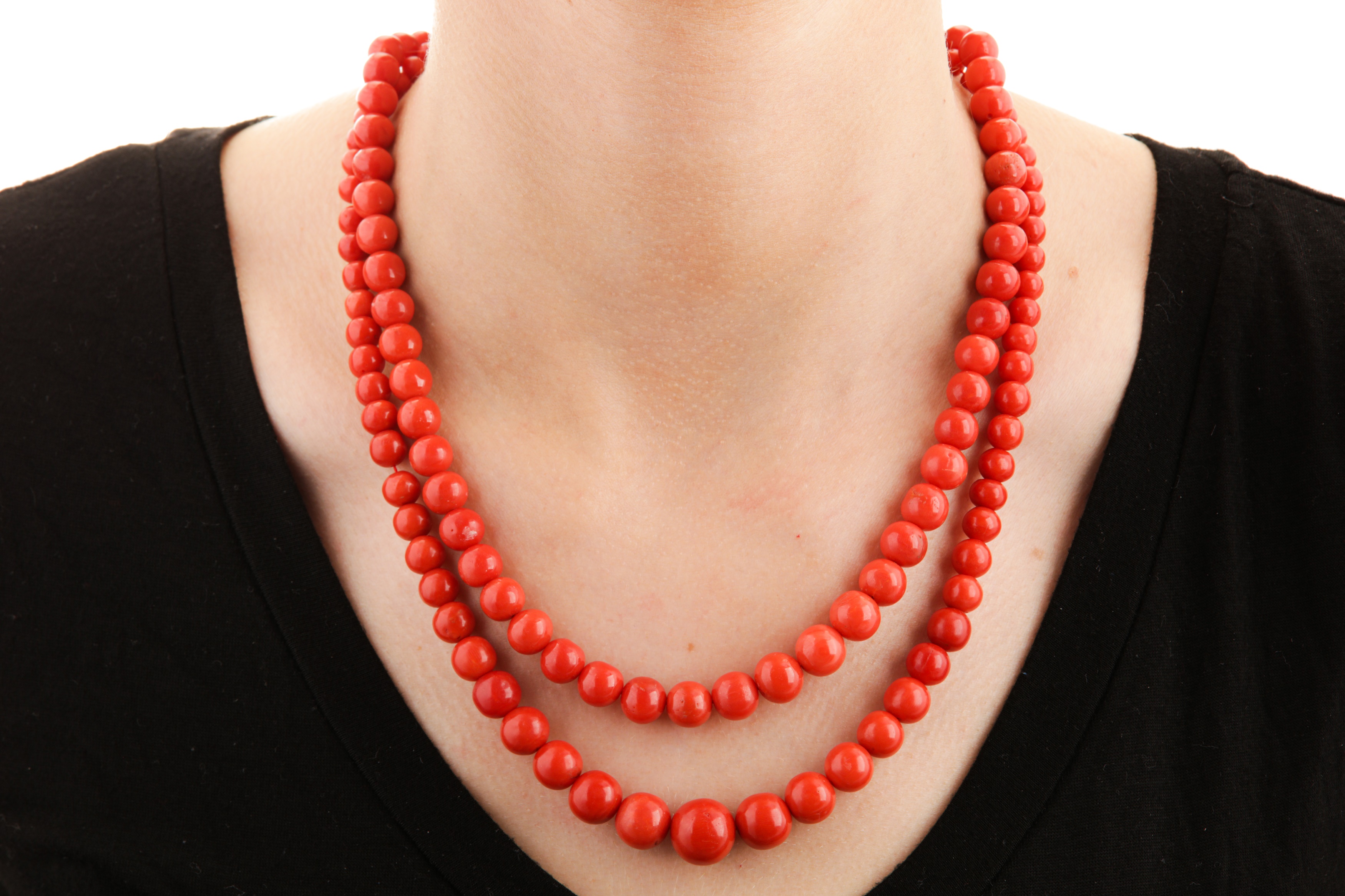 λ Two coral bead necklaces - Image 6 of 6