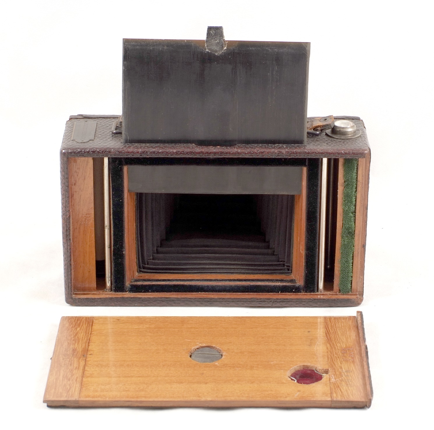 A Rare Rietzschel Clack Combined Roll Film/Plate Camera - Image 8 of 8