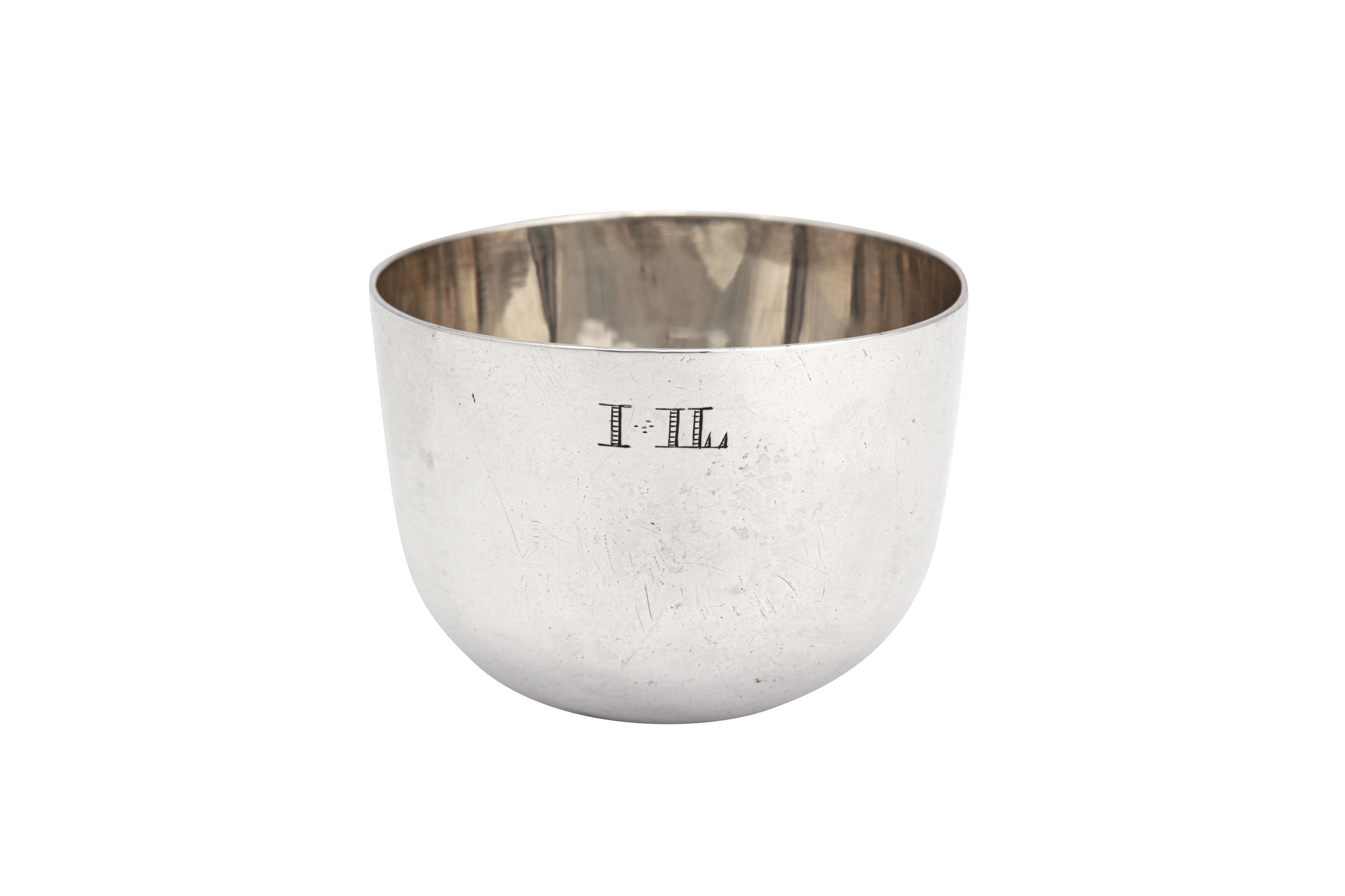 A George III provincial sterling silver tumbler, Chester possibly 1771 by Richard Richardson