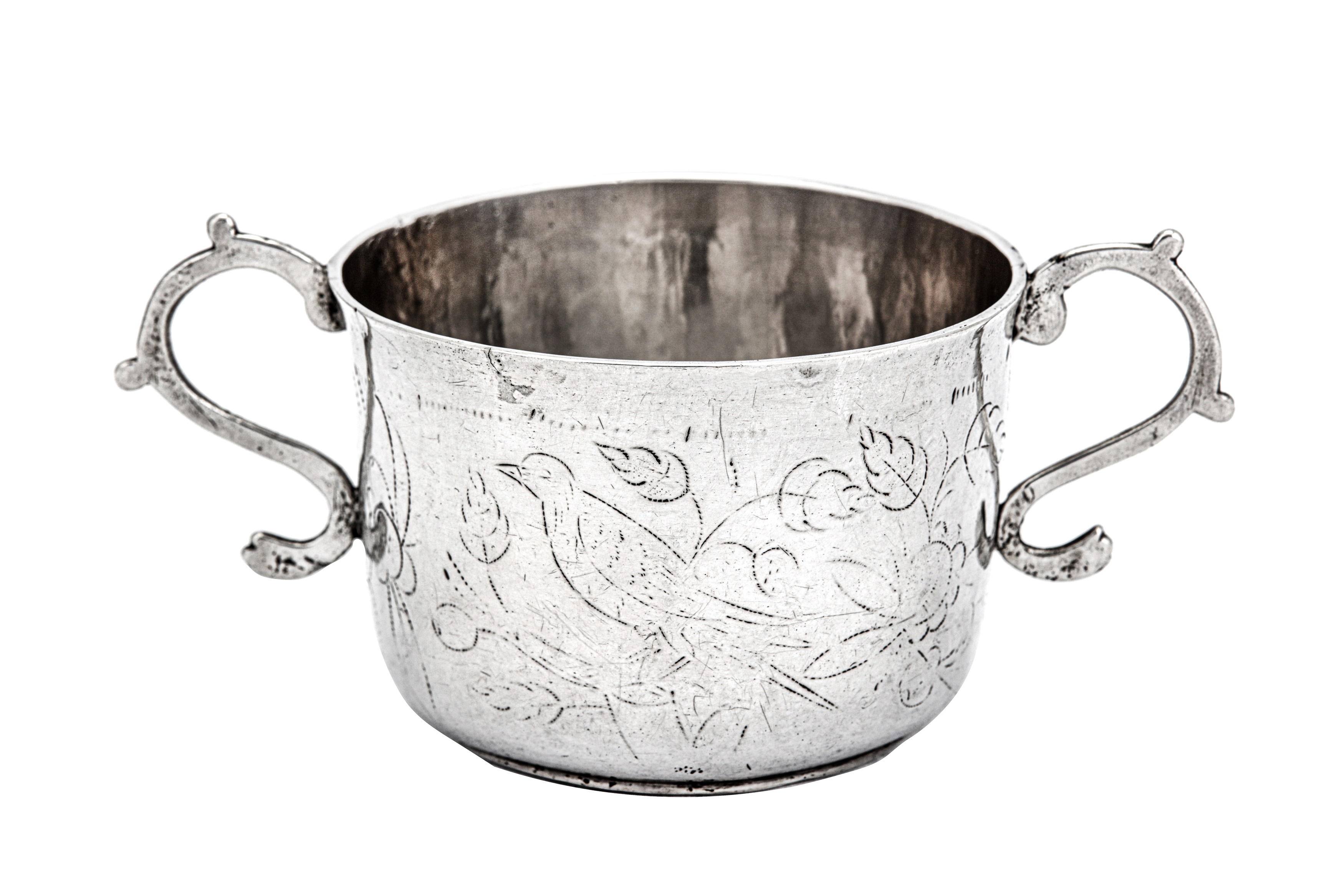 An extremely rare William III provincial silver porringer, Newcastle circa 1690 by Abraham Hamer - Image 2 of 3