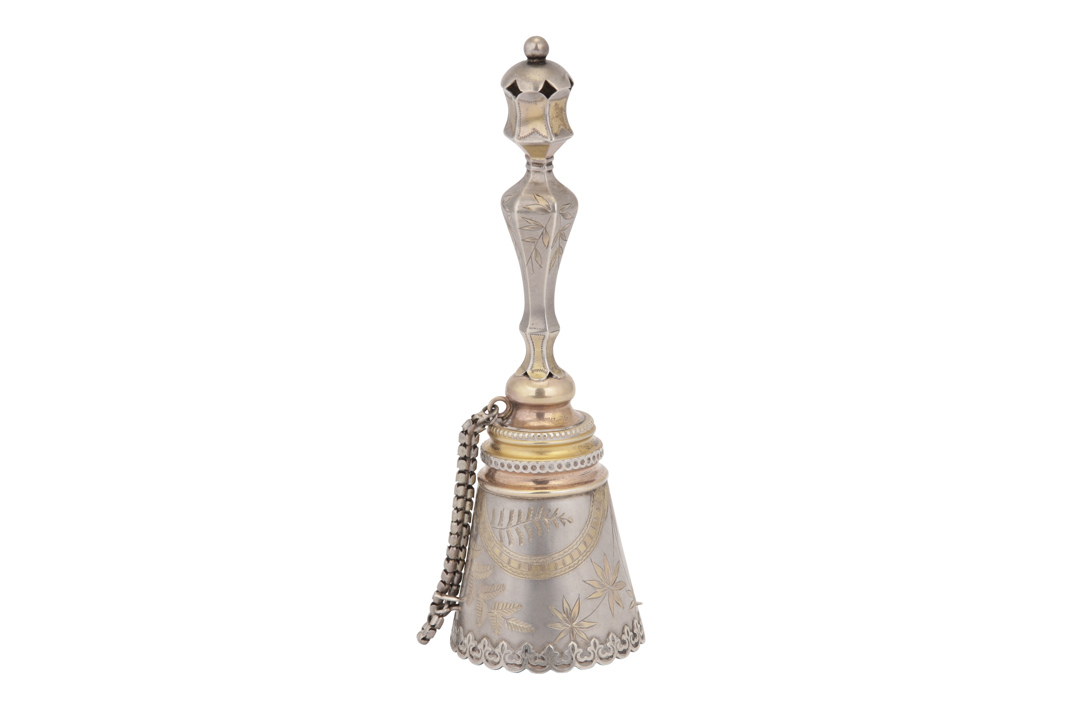 A cased Victorian unmarked parcel gilt silver posy holder, circa 1880 - Image 2 of 5