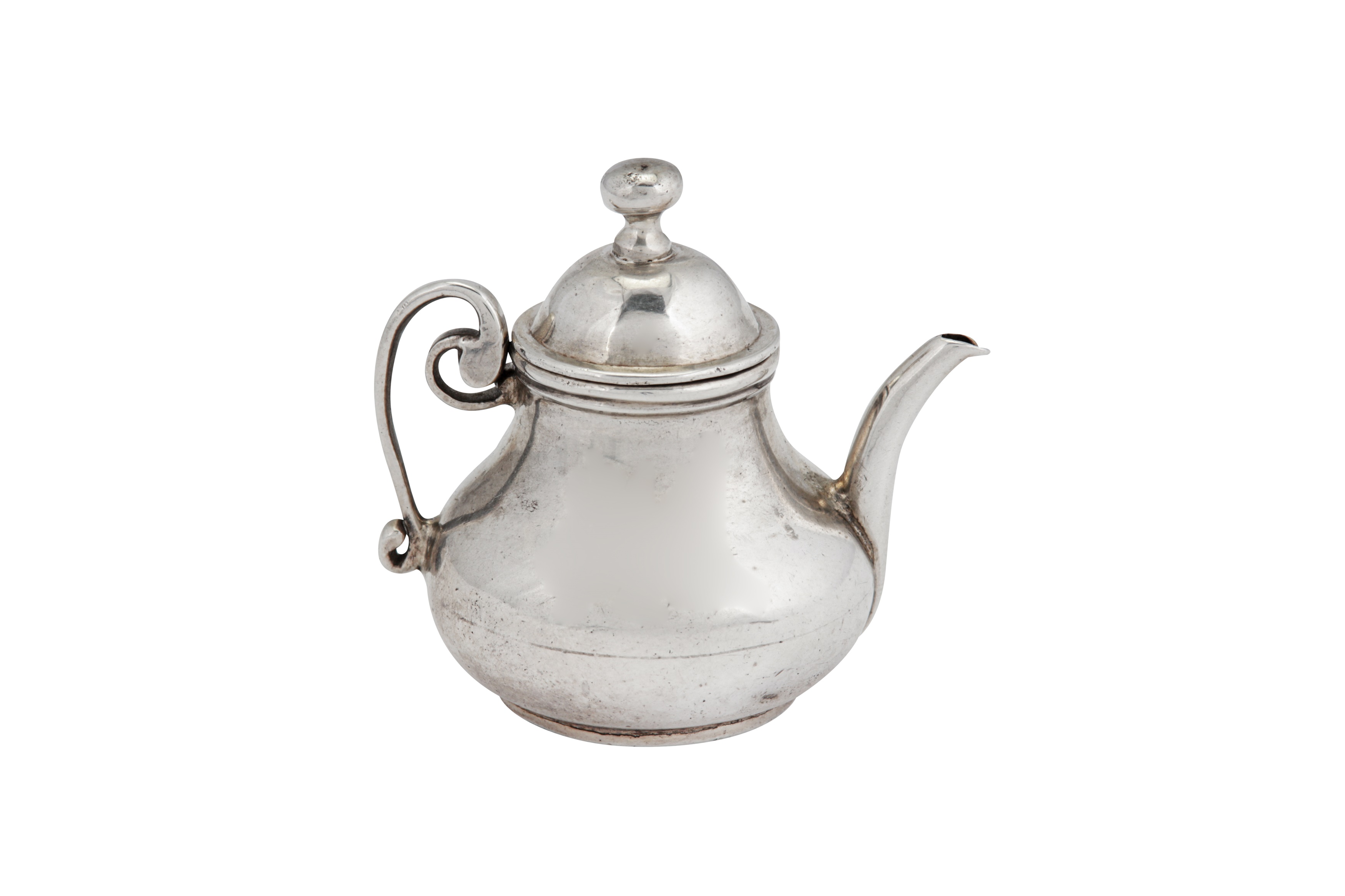 An early 18th century Dutch silver miniature ‘toy’ teapot, Amsterdam 1738 by Willem van Strant - Image 2 of 2