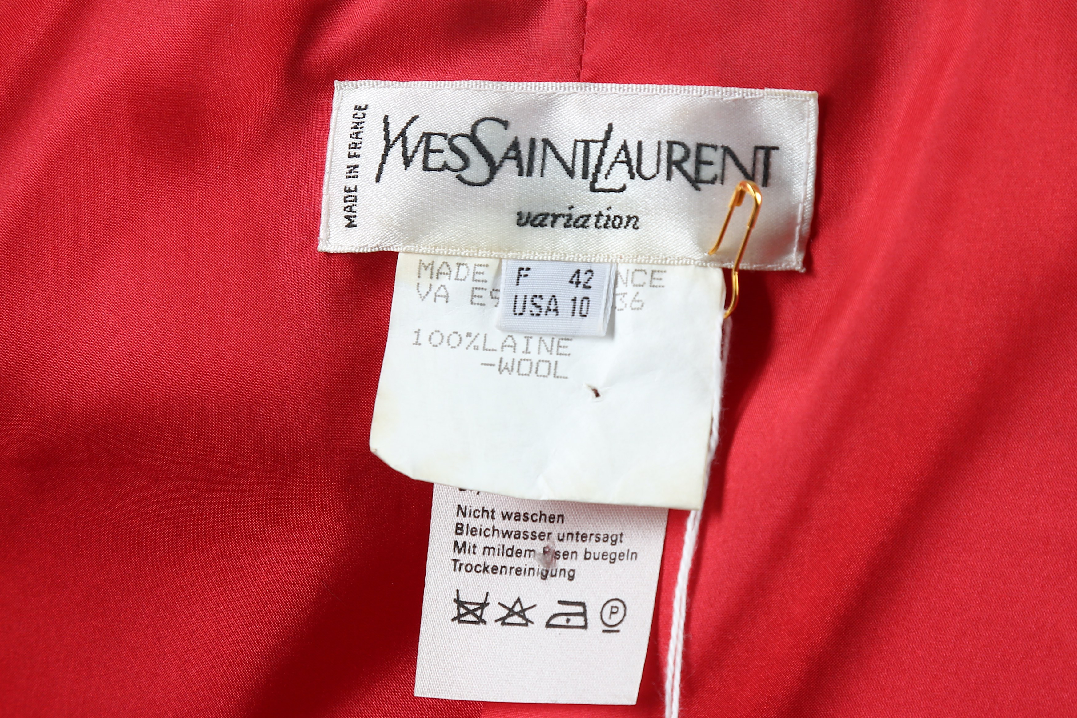 Yves Saint Laurent Red and Navy Three Piece Skirt Suit - Size 42 - Image 8 of 8