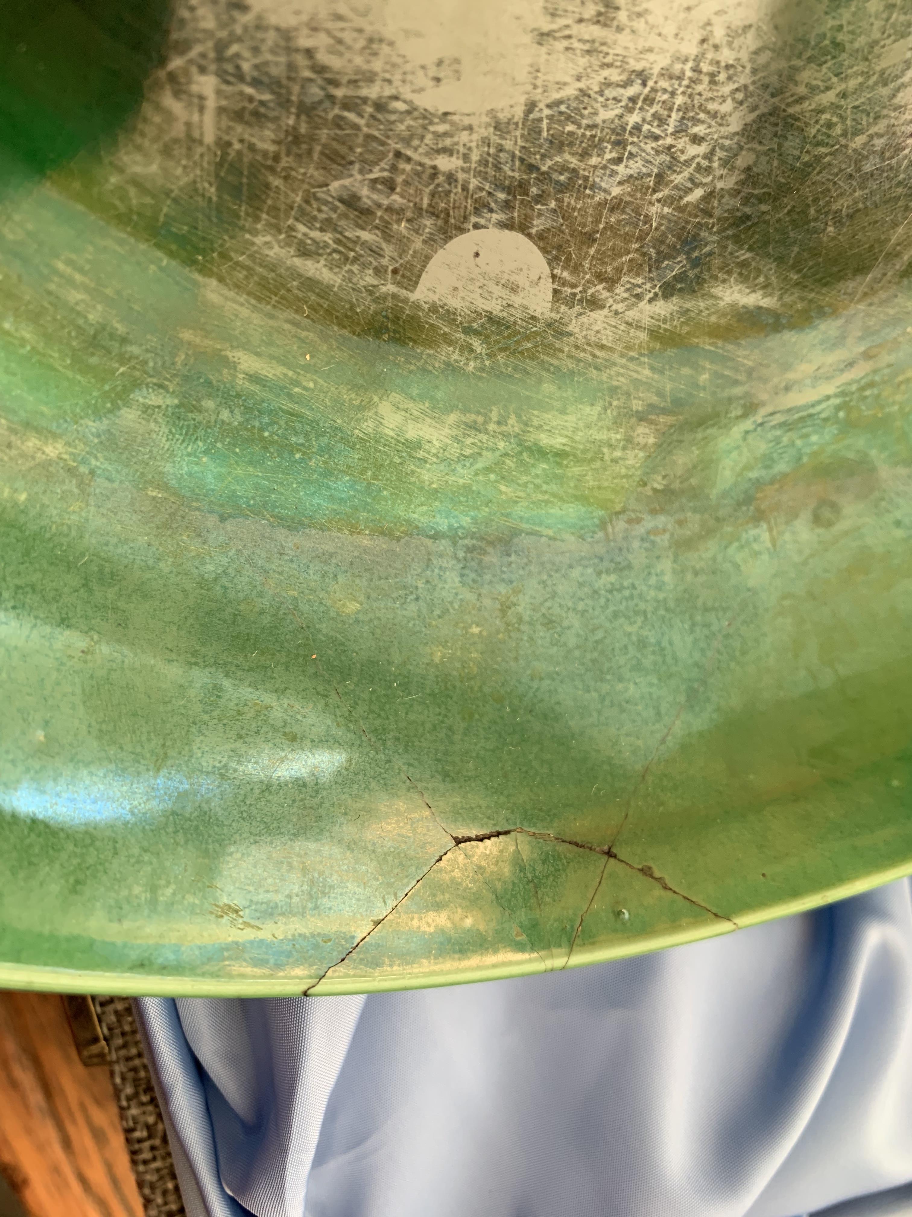 A CHINESE GREEN-GLAZED DISH. - Image 5 of 7