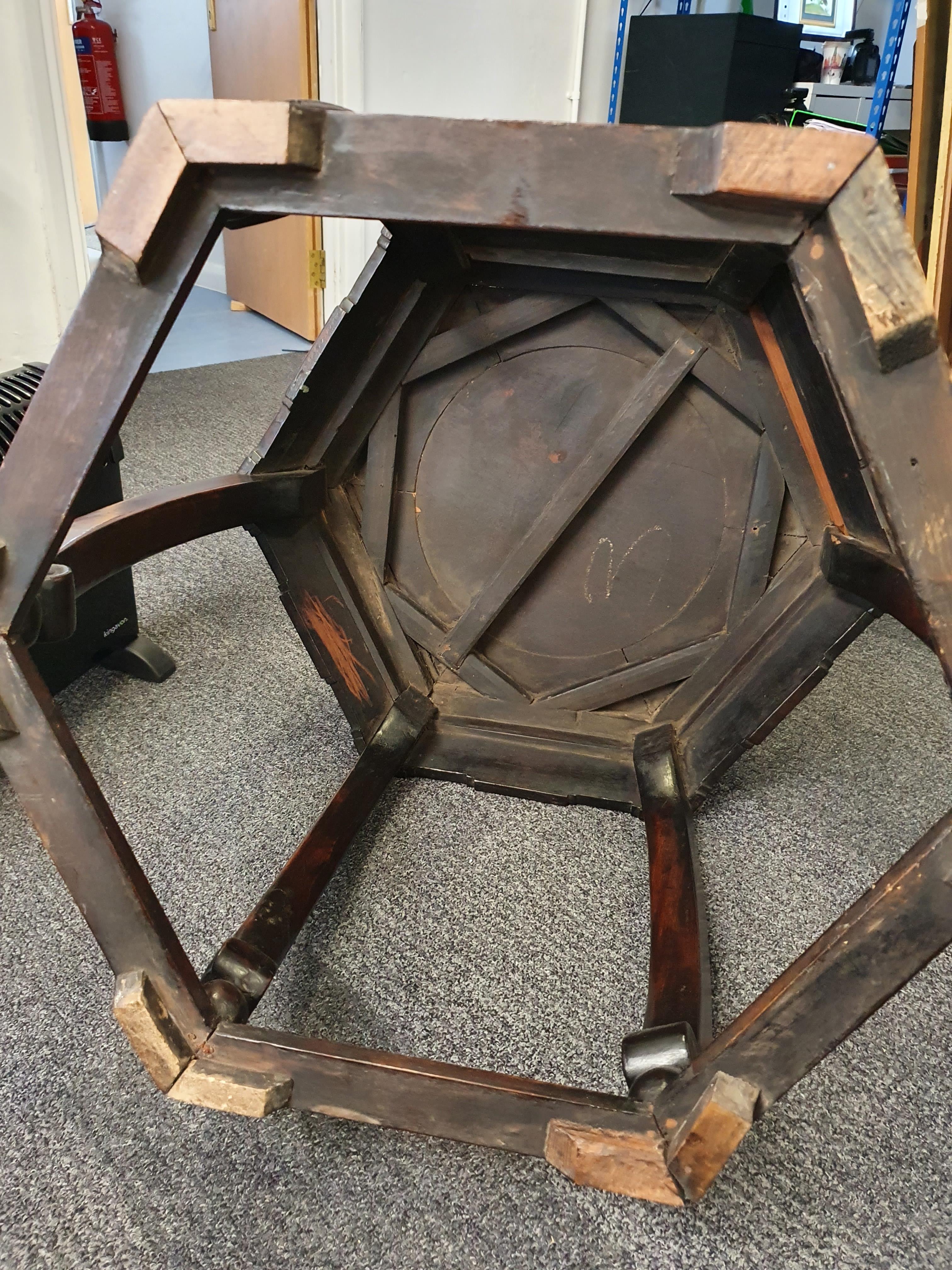 A CHINESE HEXAGONAL CARVED WOOD STAND. - Image 8 of 11