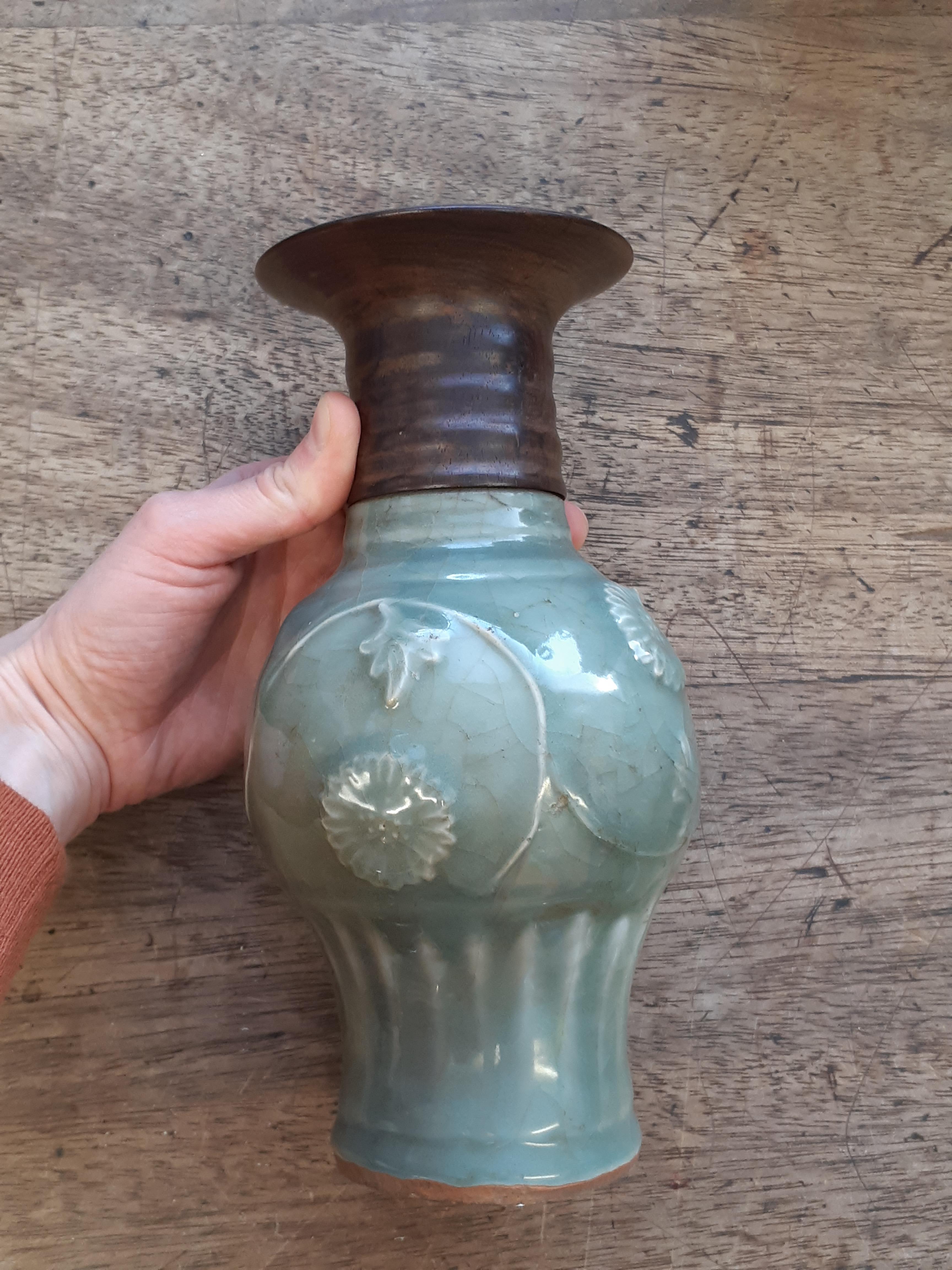 TWO CHINESE LONGQUAN CELADON MOULDED VASE. / A CHINESE LONGQUAN CELADON MOULDED VASE. - Image 4 of 38