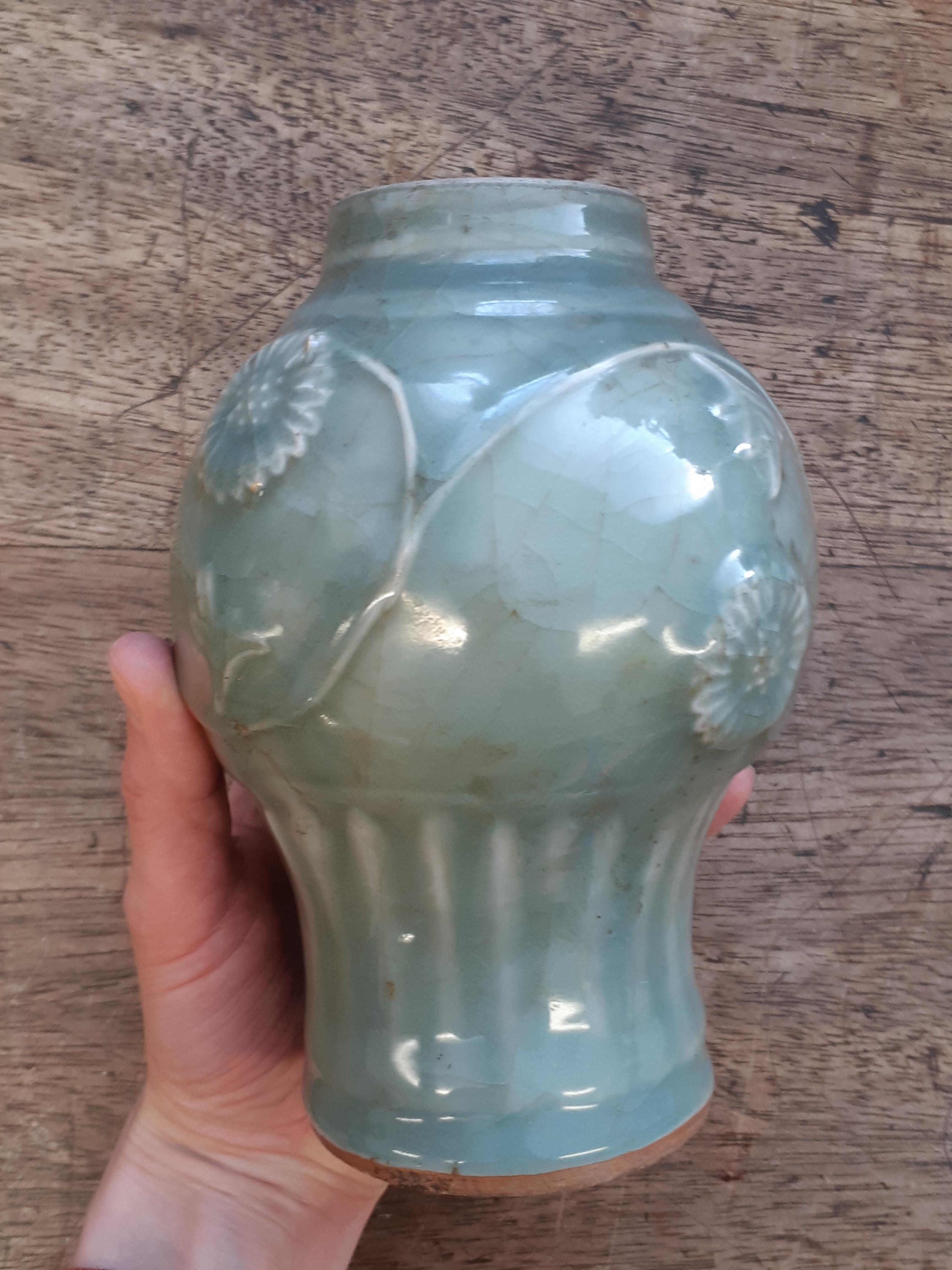 TWO CHINESE LONGQUAN CELADON MOULDED VASE. / A CHINESE LONGQUAN CELADON MOULDED VASE. - Image 5 of 38