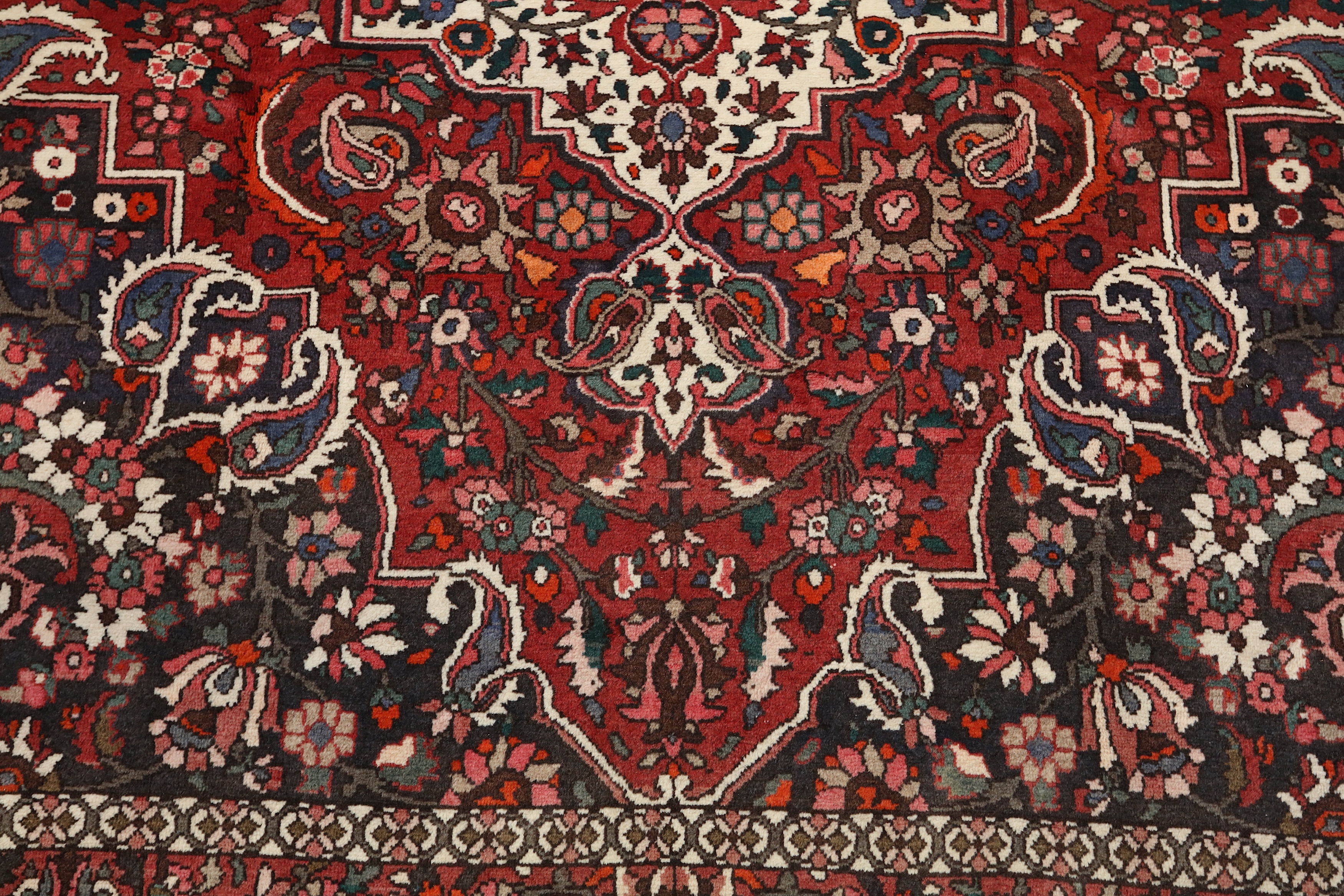 BAKHTIARI CARPET, WEST PERSIA - Image 4 of 8