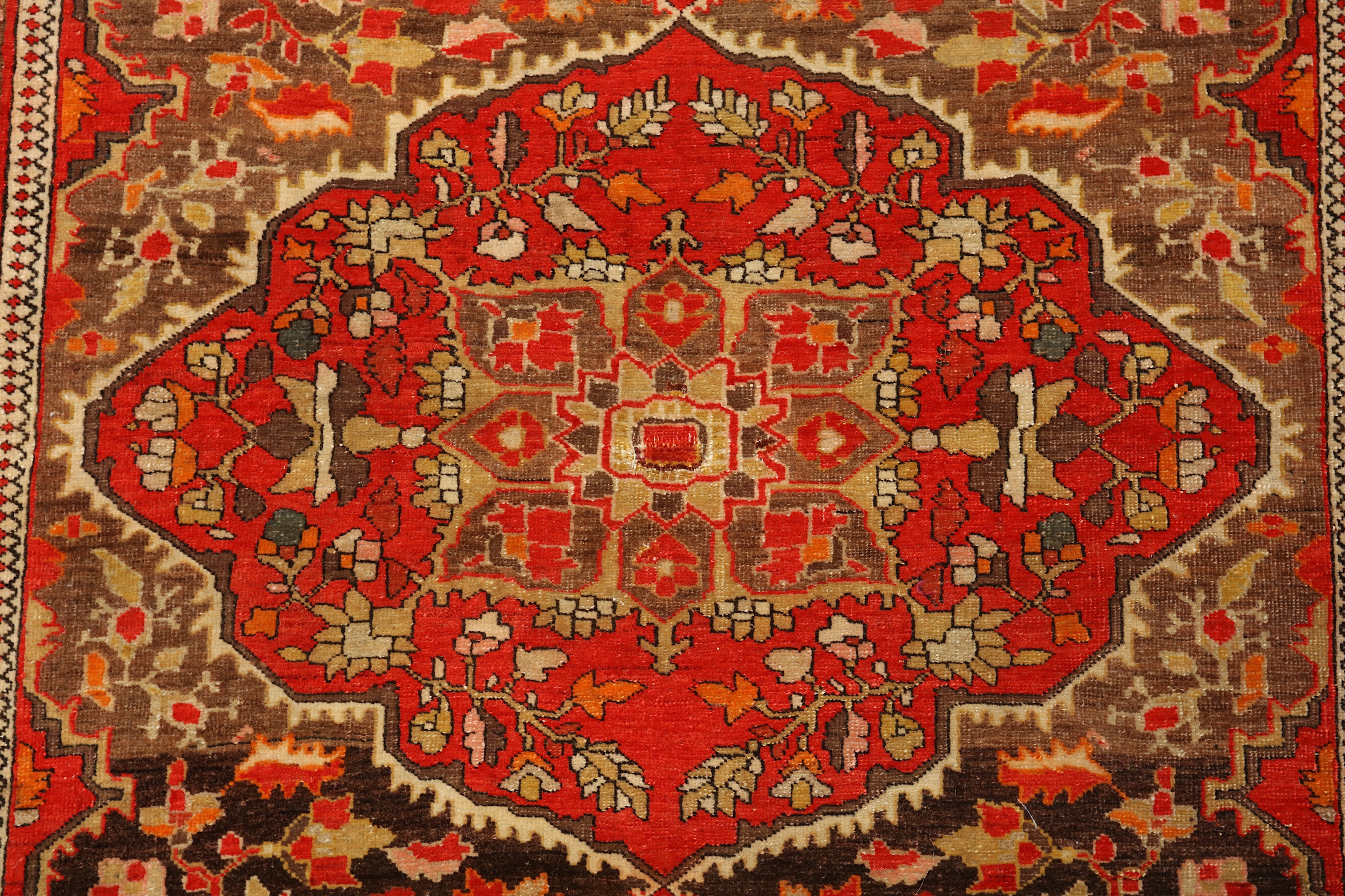 A FINE SAROUK-FERAGHAN RUG, WEST PERSIA - Image 3 of 7