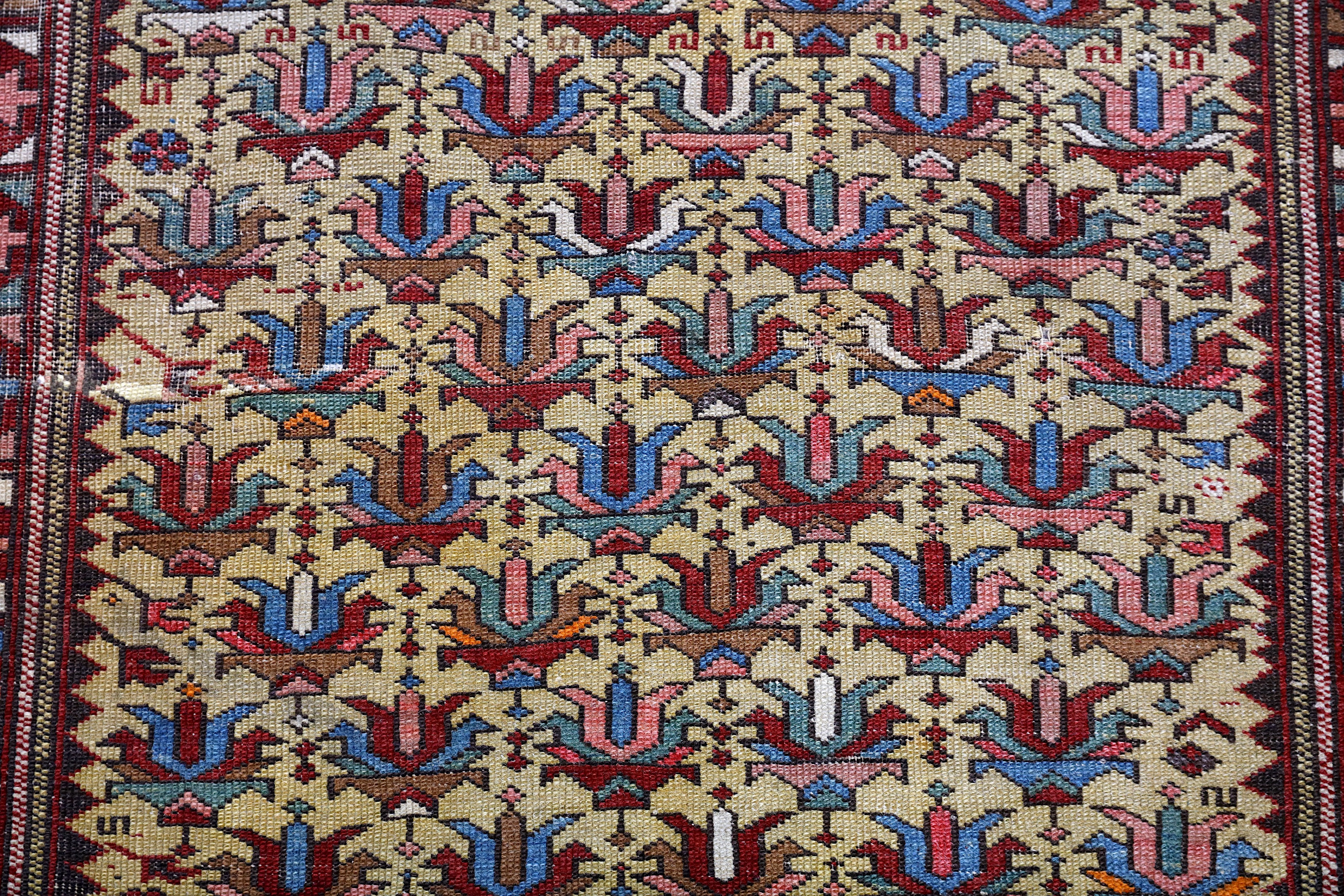 AN ANTIQUE DAGESTAN RUG, EAST CAUCASUS - Image 3 of 6