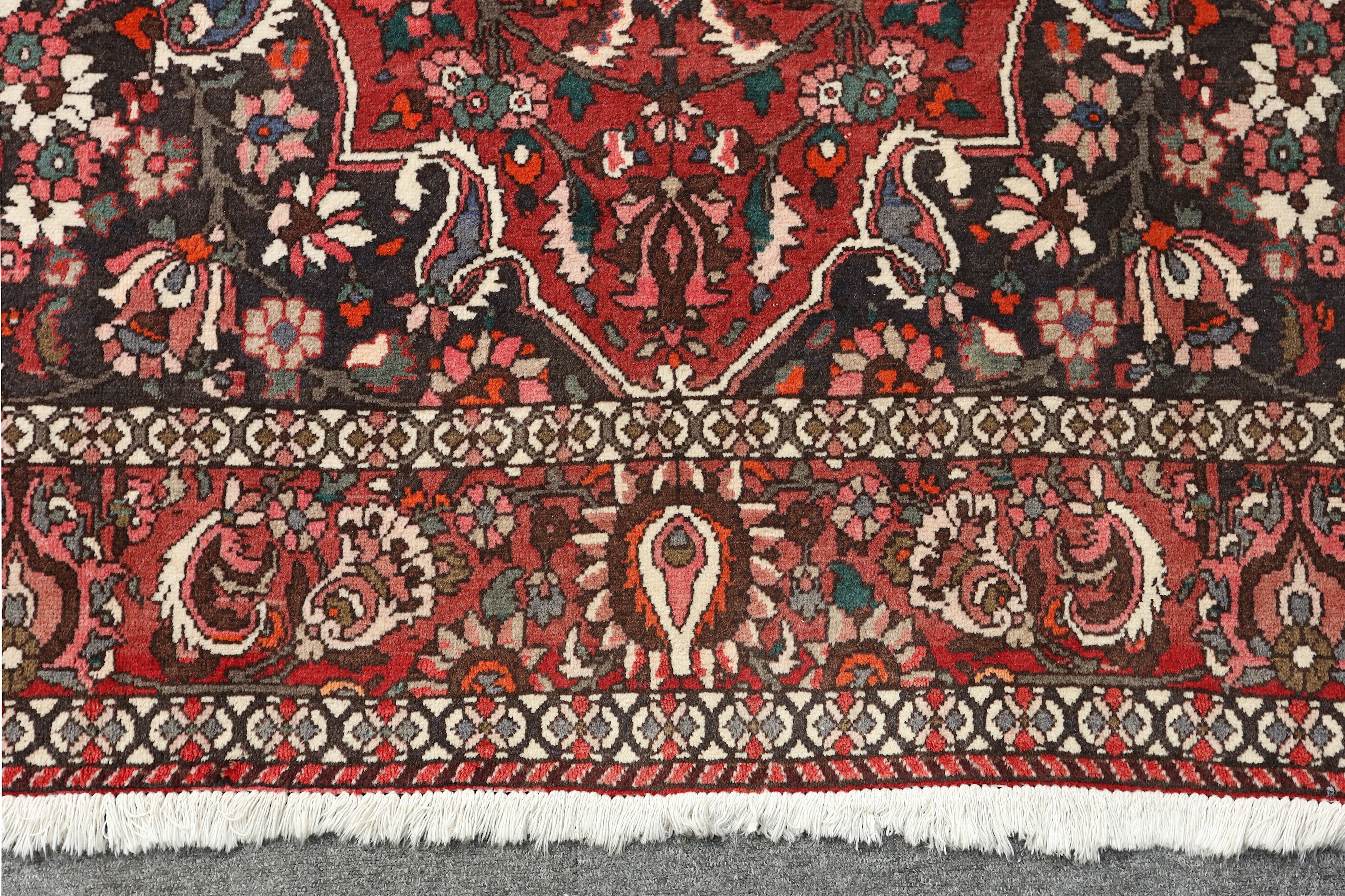 BAKHTIARI CARPET, WEST PERSIA - Image 5 of 8